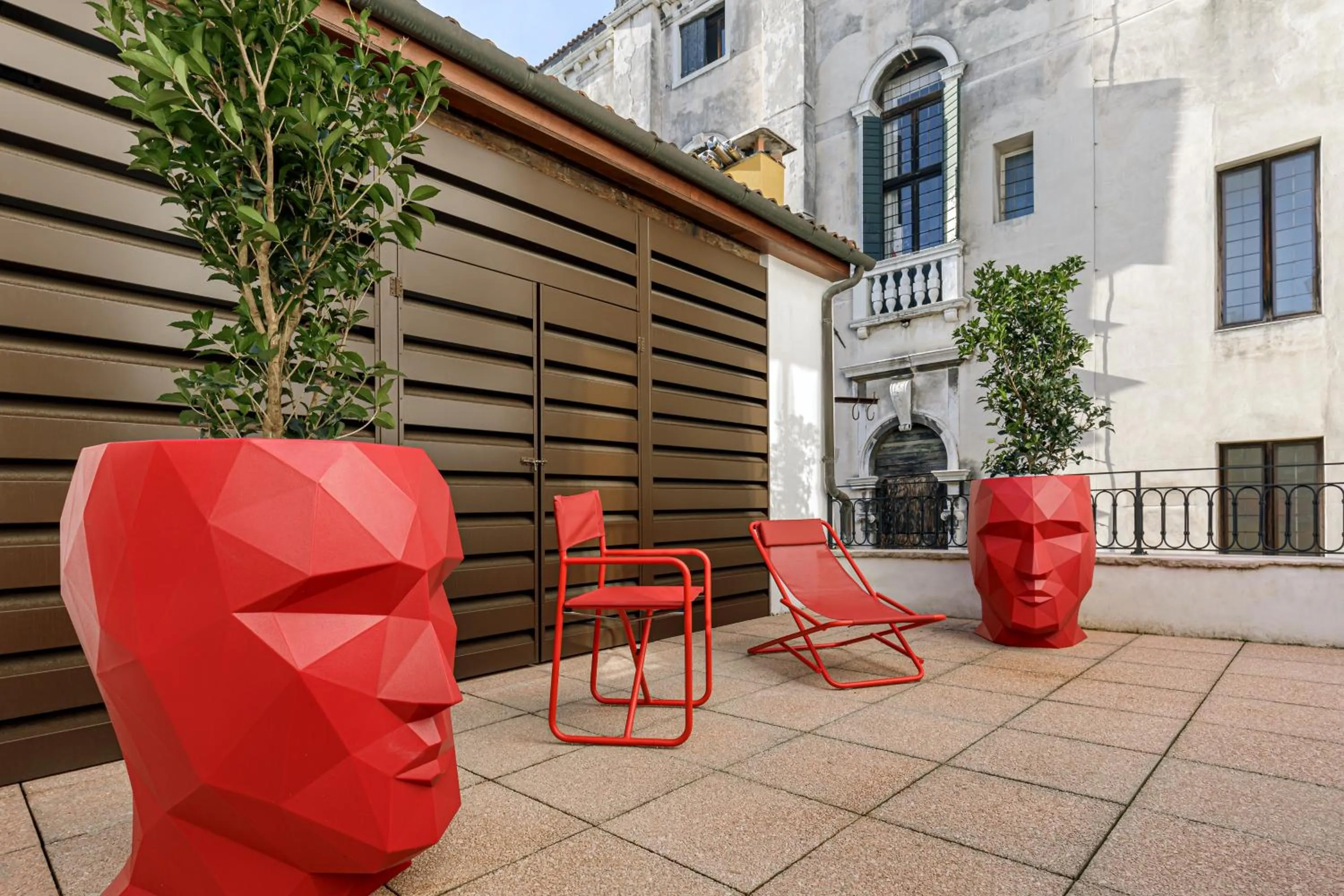 Patio in Palazzo Dei Fiori by Room Mate