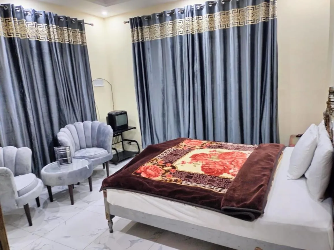 Bed in Unique Heights