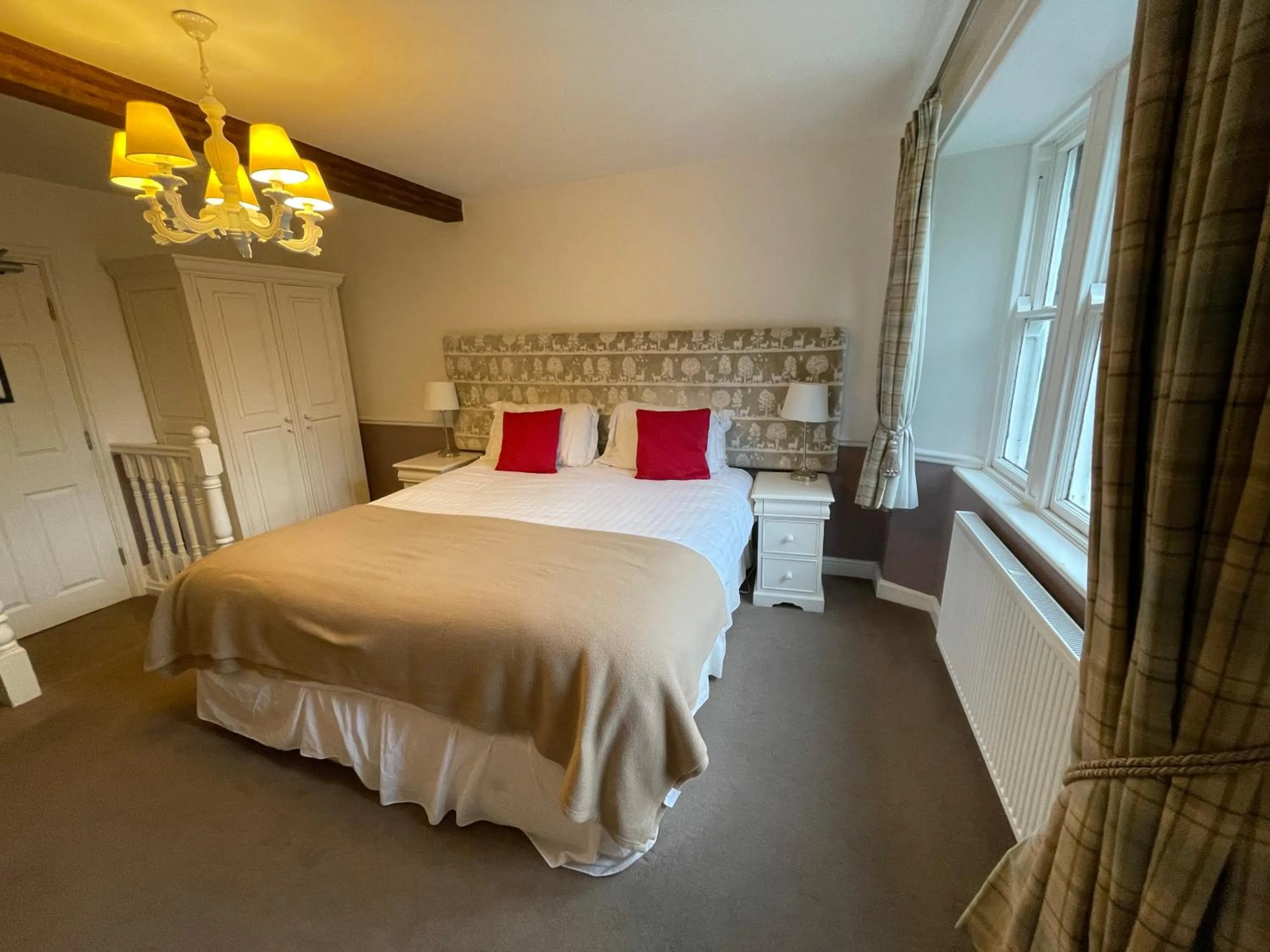 Deluxe Family Room in New Inn Hotel