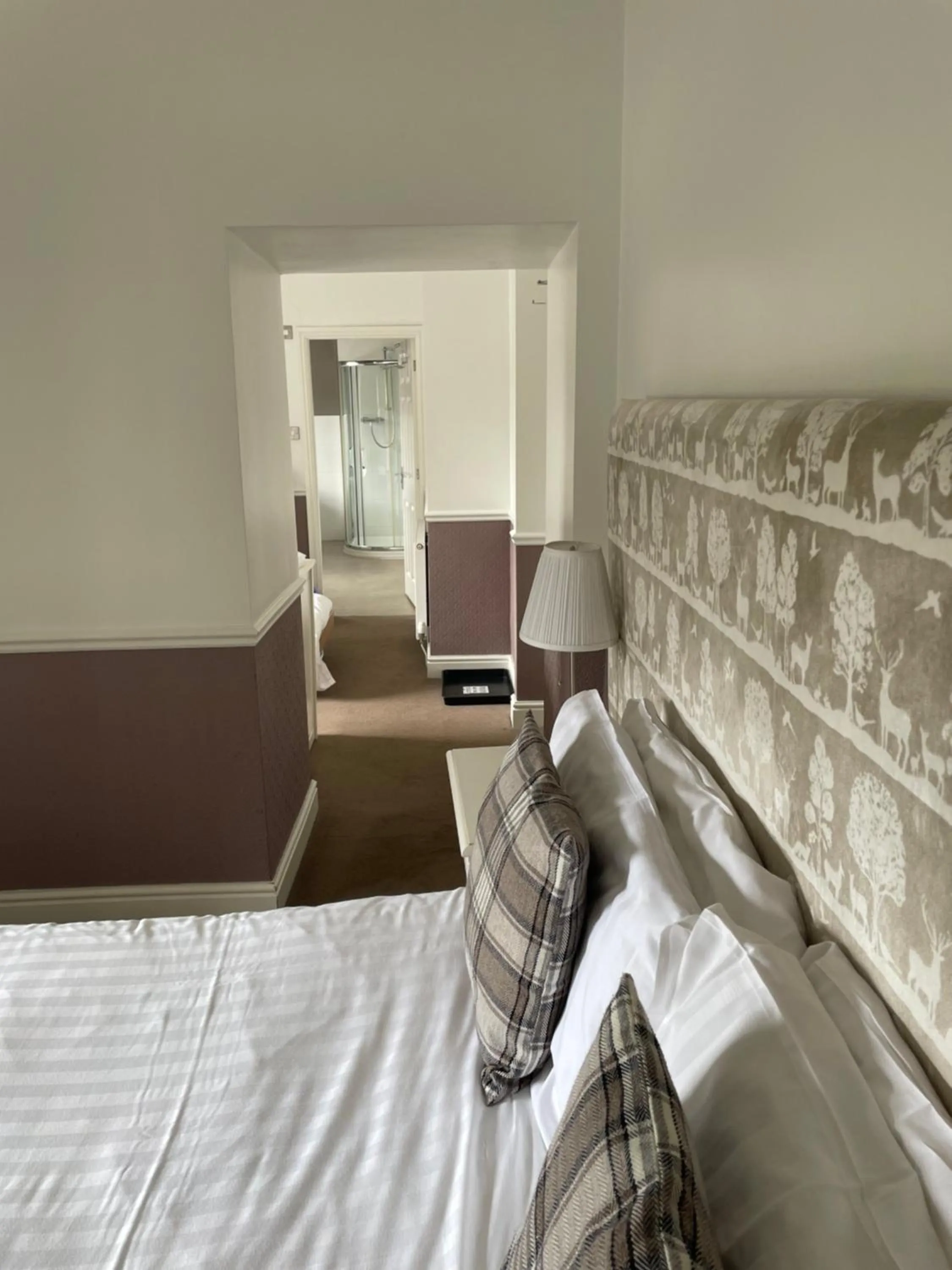 Bedroom, Bed in New Inn Hotel