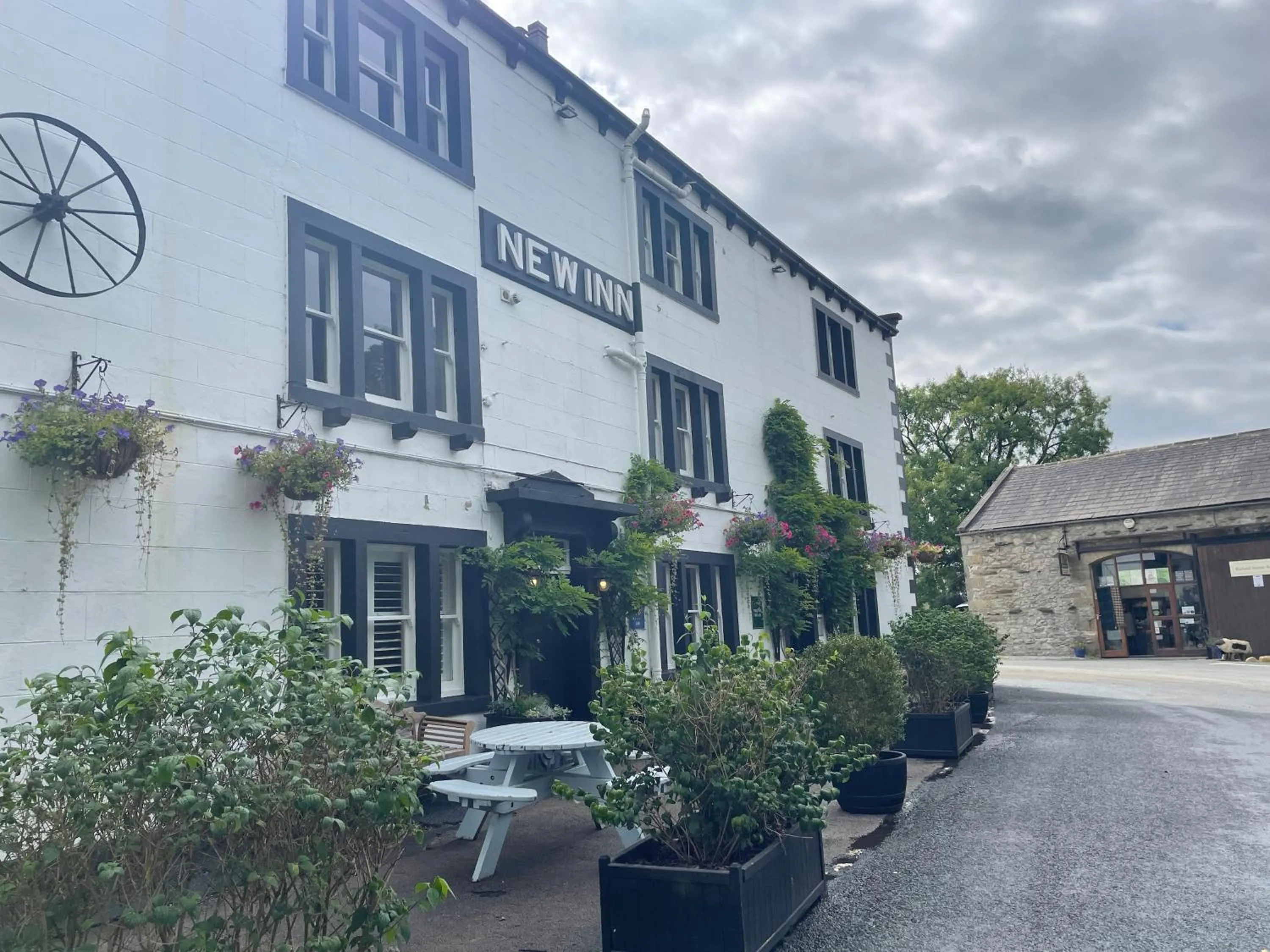 Property Building in New Inn Hotel