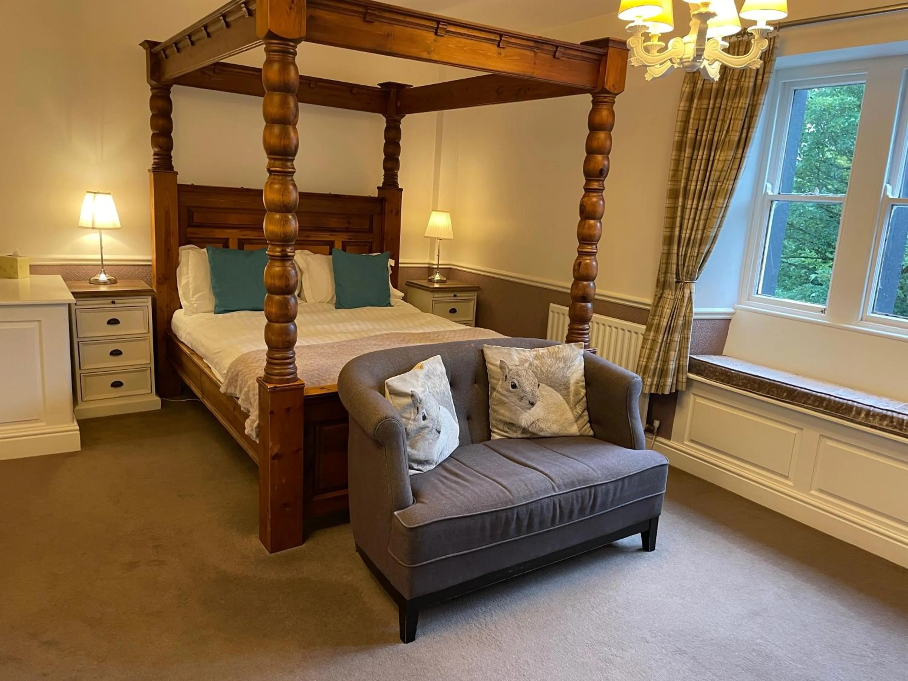 Deluxe King Room in New Inn Hotel