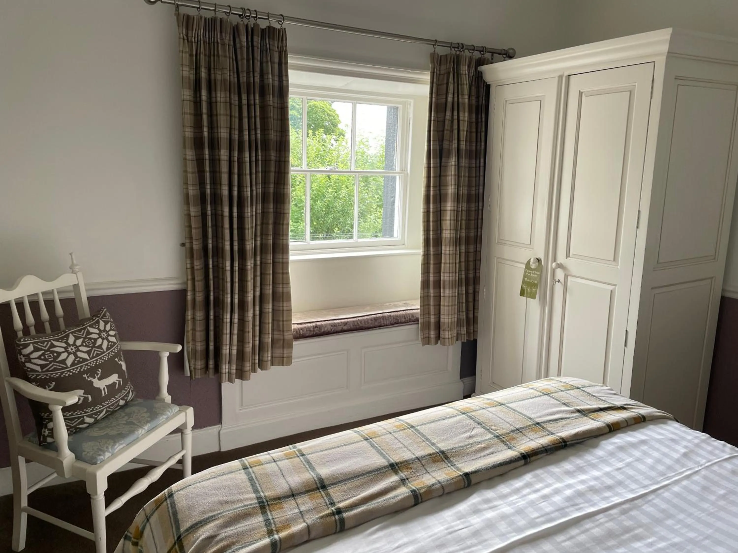 Bedroom, Bed in New Inn Hotel