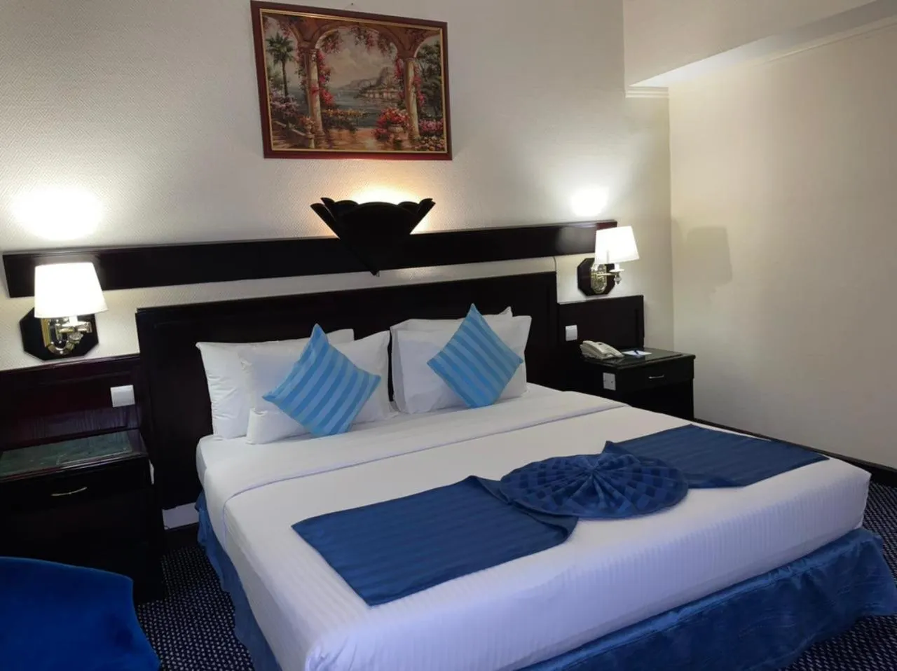 Photo of the whole room, Bed in Claridge Hotel Dubai