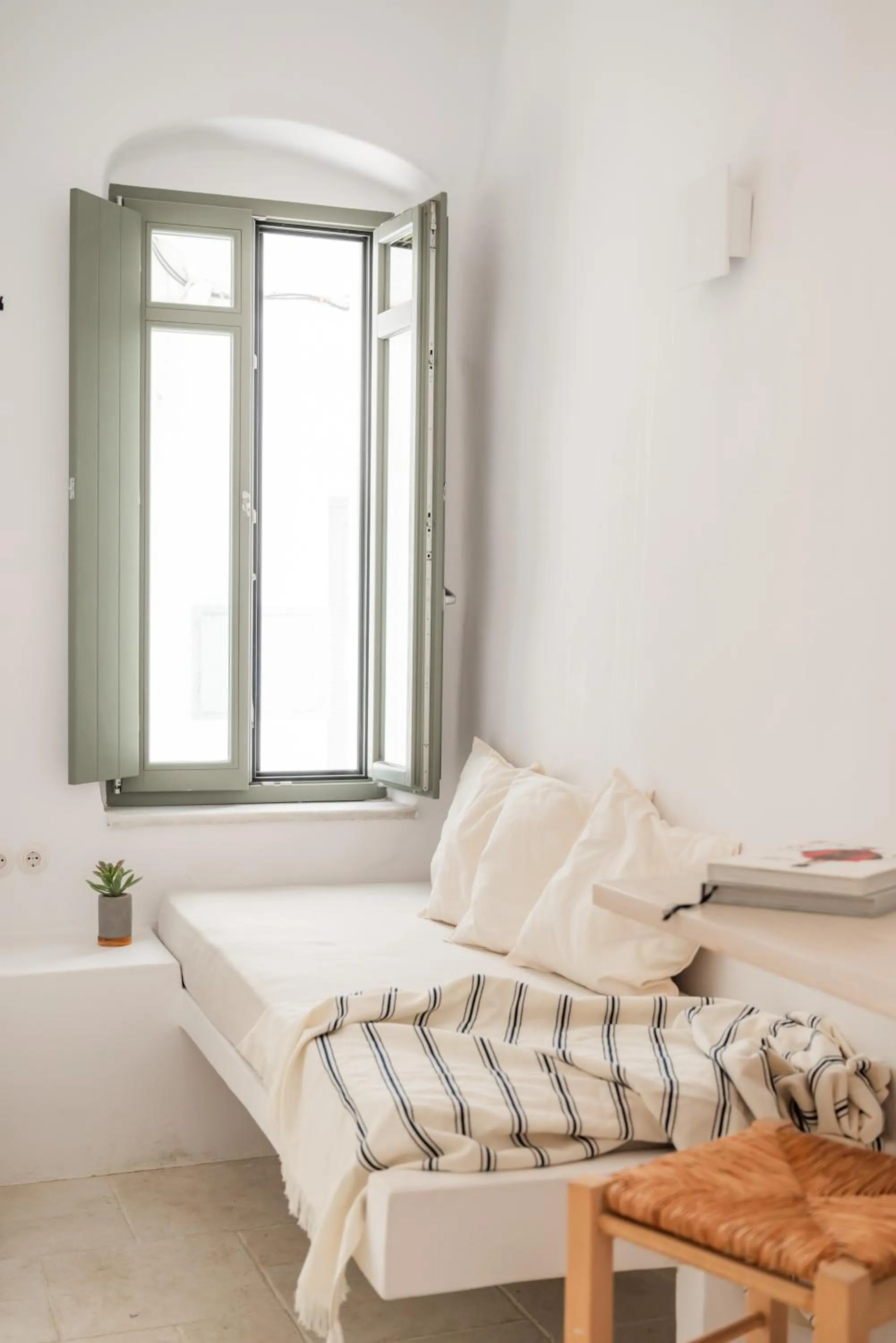 Bed in aníko suites White Alley