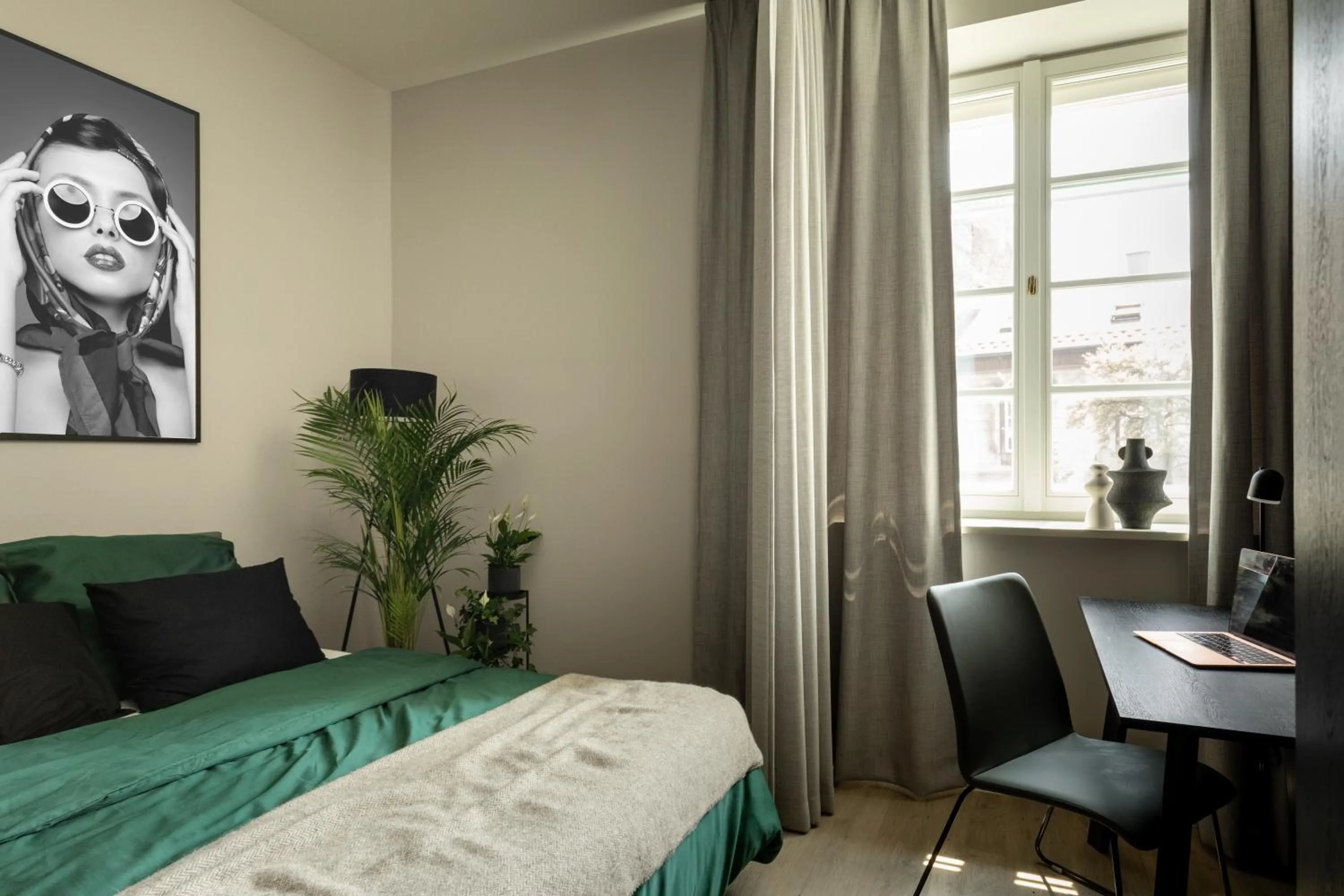 Photo of the whole room, Bed in MILESTONE Krakow Center Premium Living by Tribera