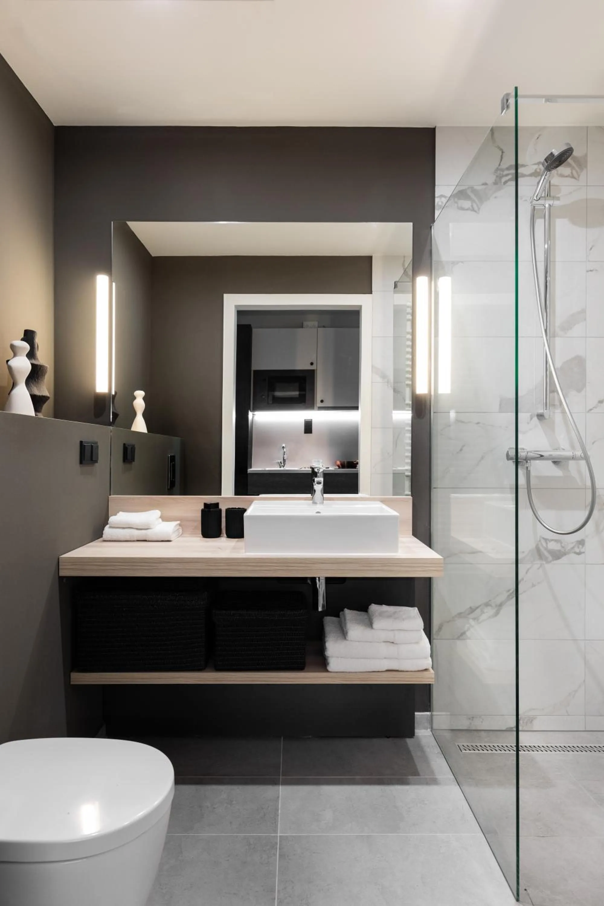 Bathroom in MILESTONE Krakow Center Premium Living by Tribera