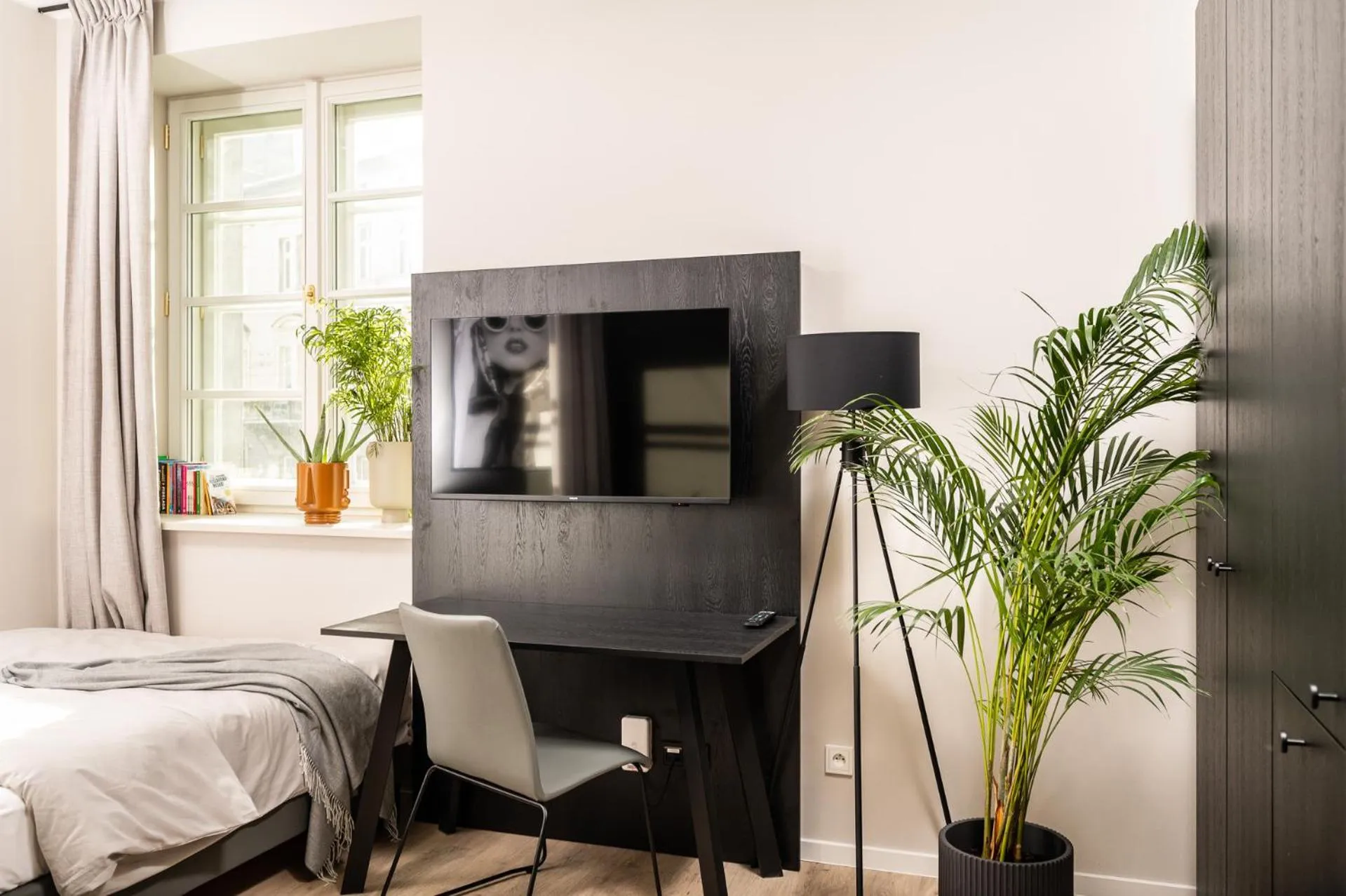 TV and multimedia, Bed in MILESTONE Krakow Center Premium Living by Tribera