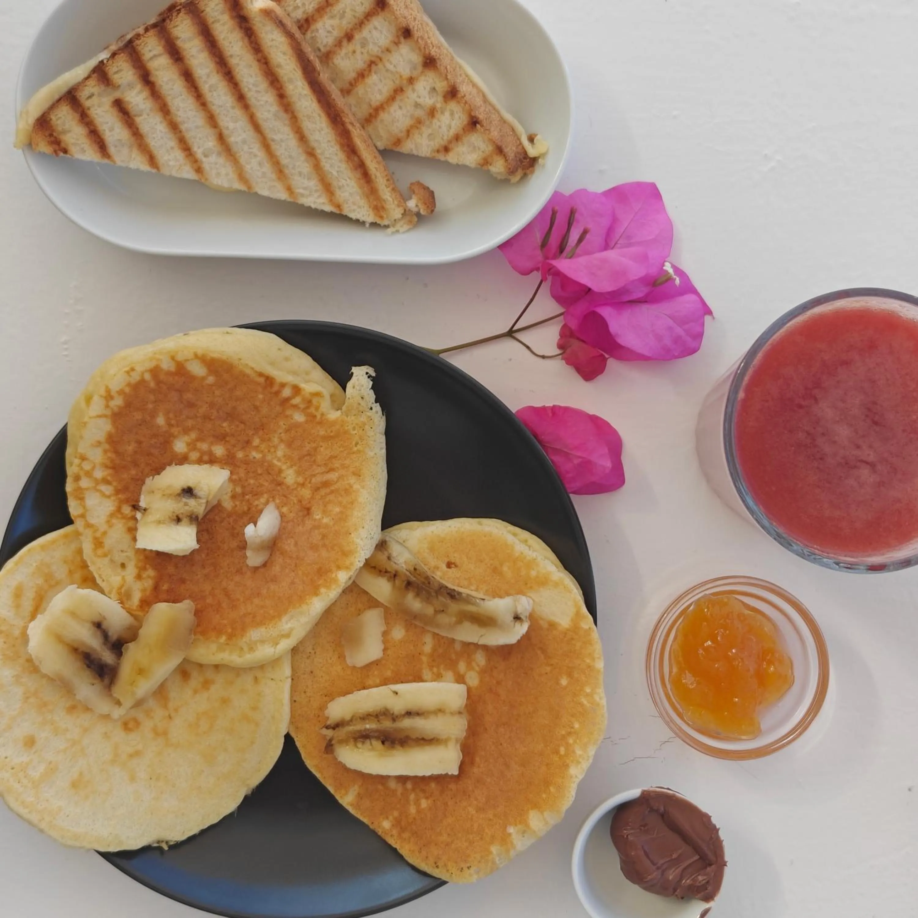 Breakfast in Sunlight House