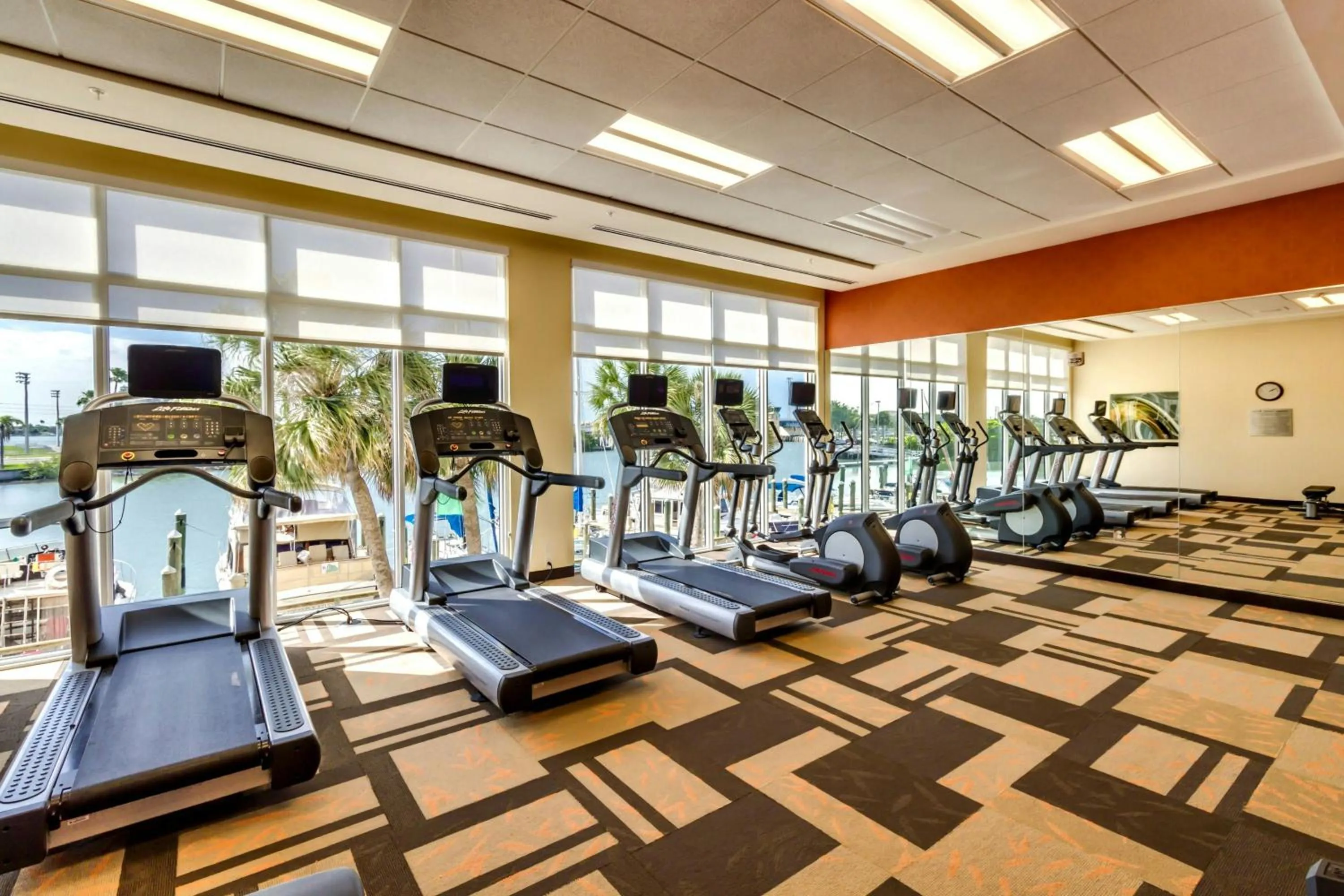 Fitness centre/facilities in Courtyard by Marriott St. Petersburg Clearwater/Madeira Beach