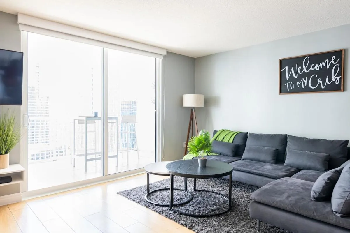 Brickell Center w/City & Bay View + FREE Parking!
