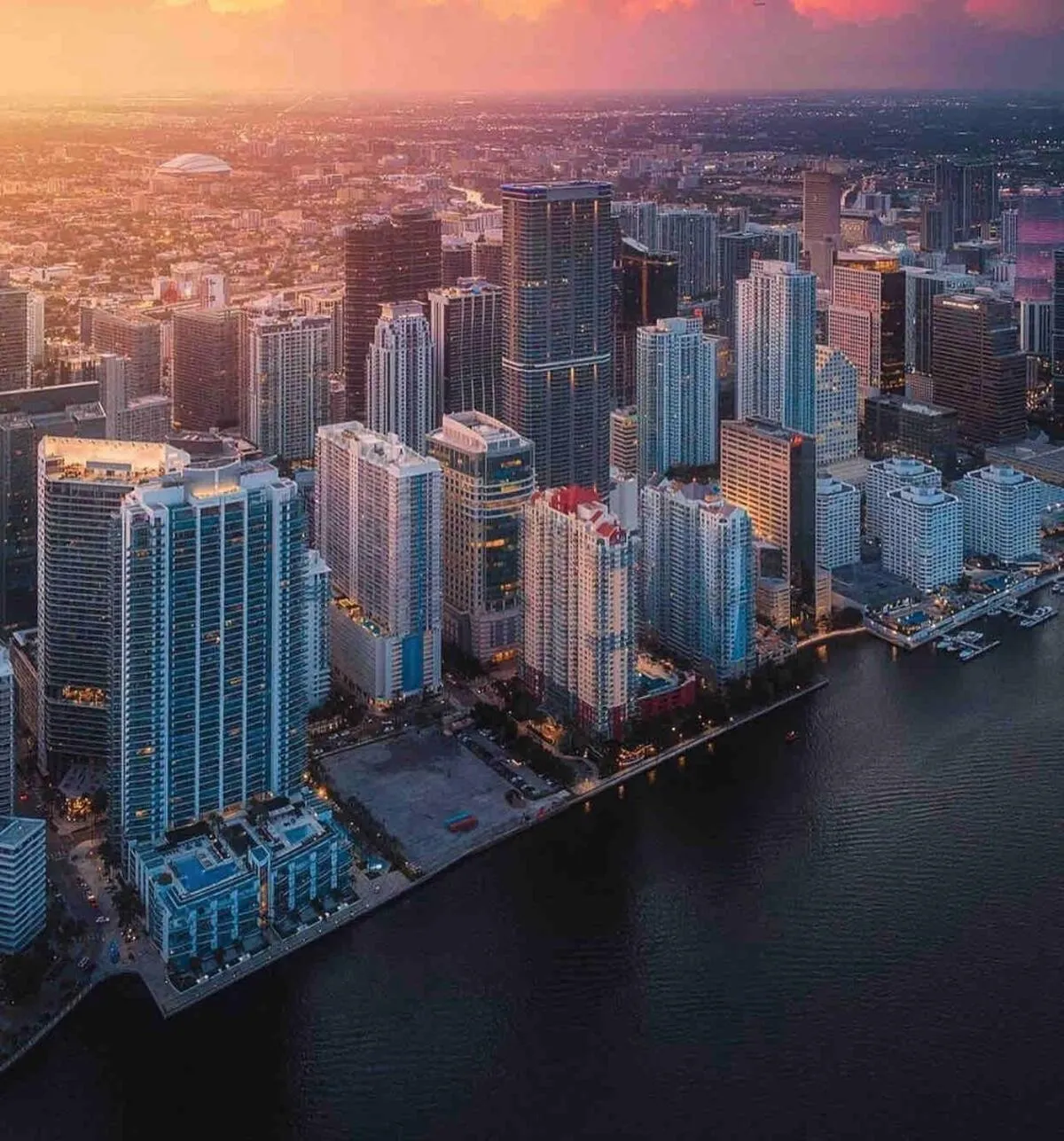 Brickell Center w/City & Bay View + FREE Parking!