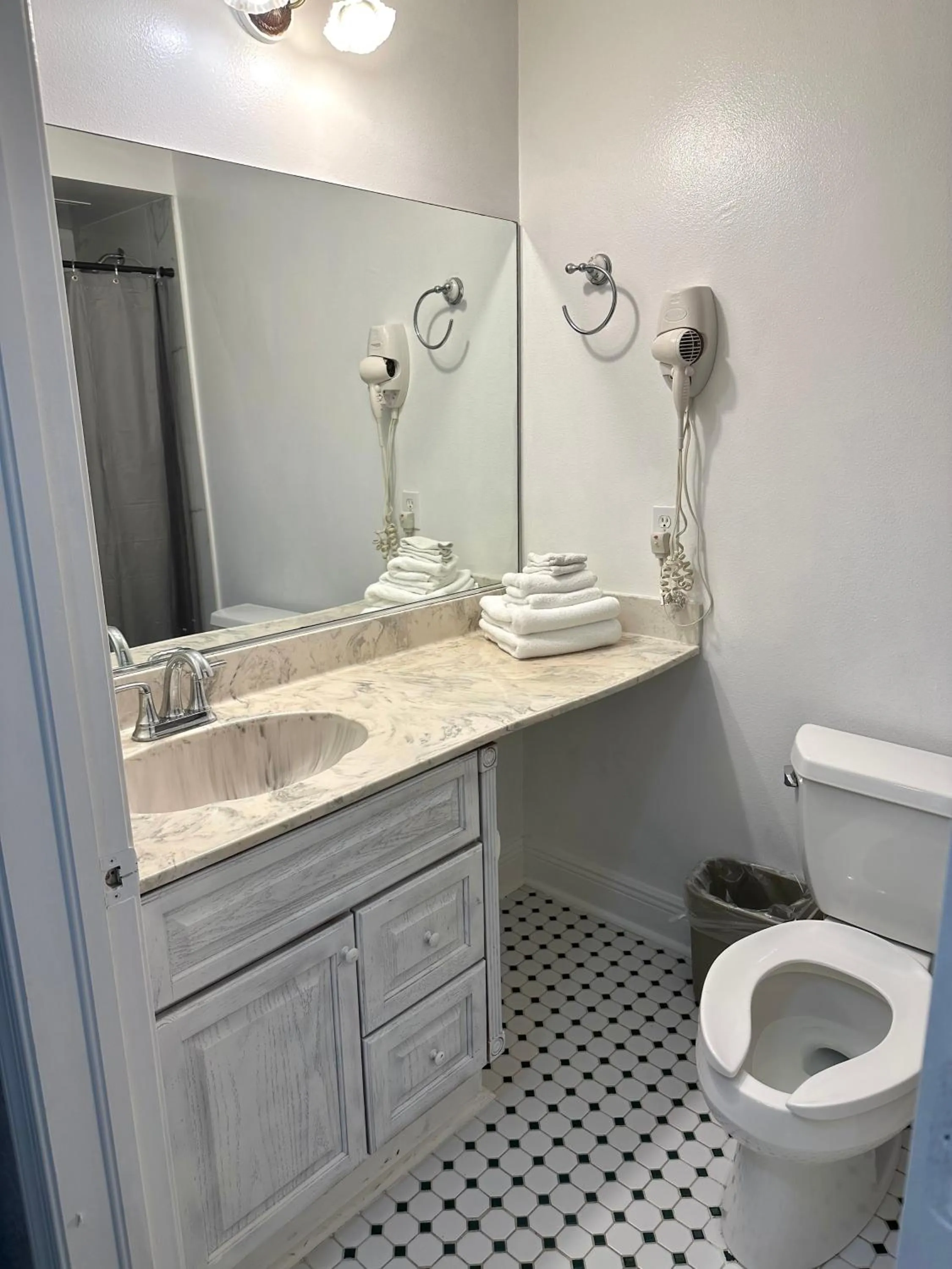 Bathroom in The Hotel Redland