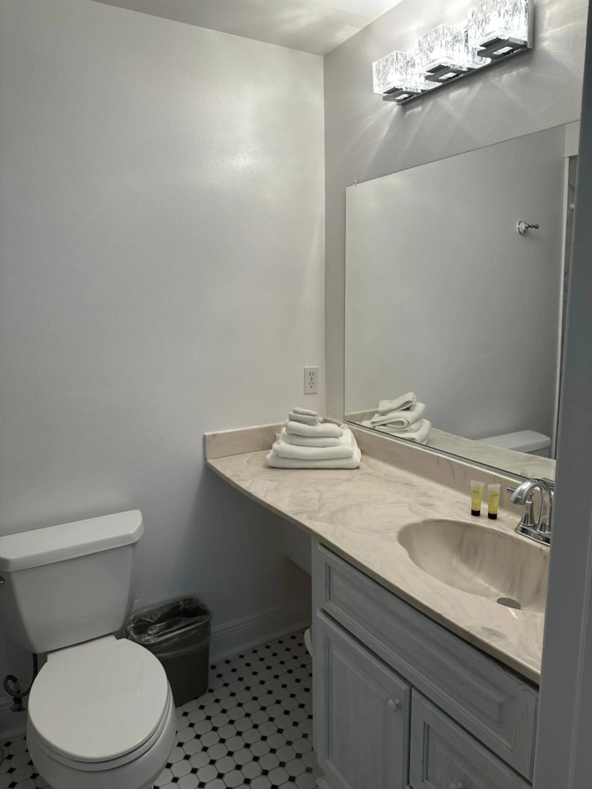 Bathroom in The Hotel Redland