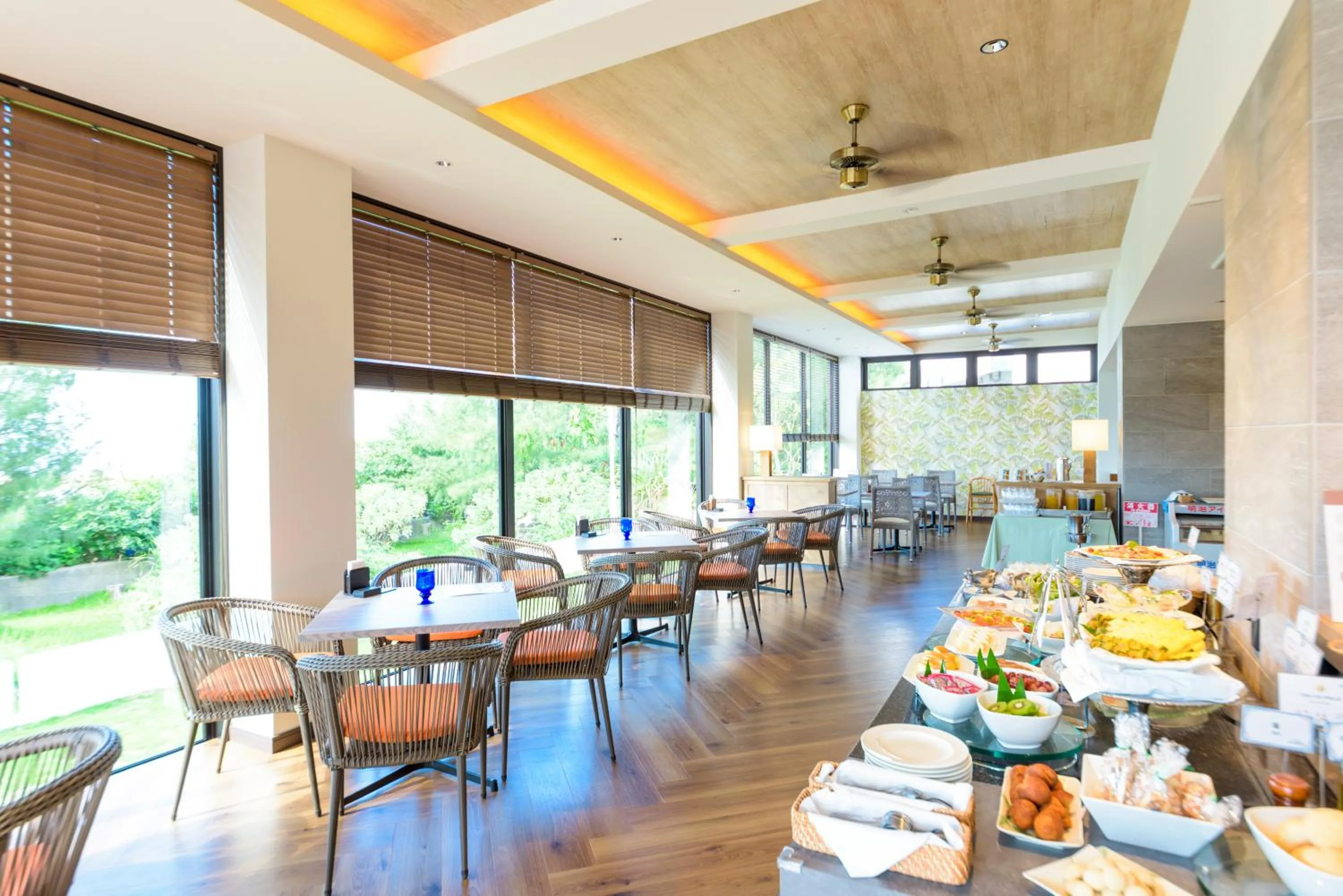 Restaurant/places to eat in Best Western Okinawa Onna Beach