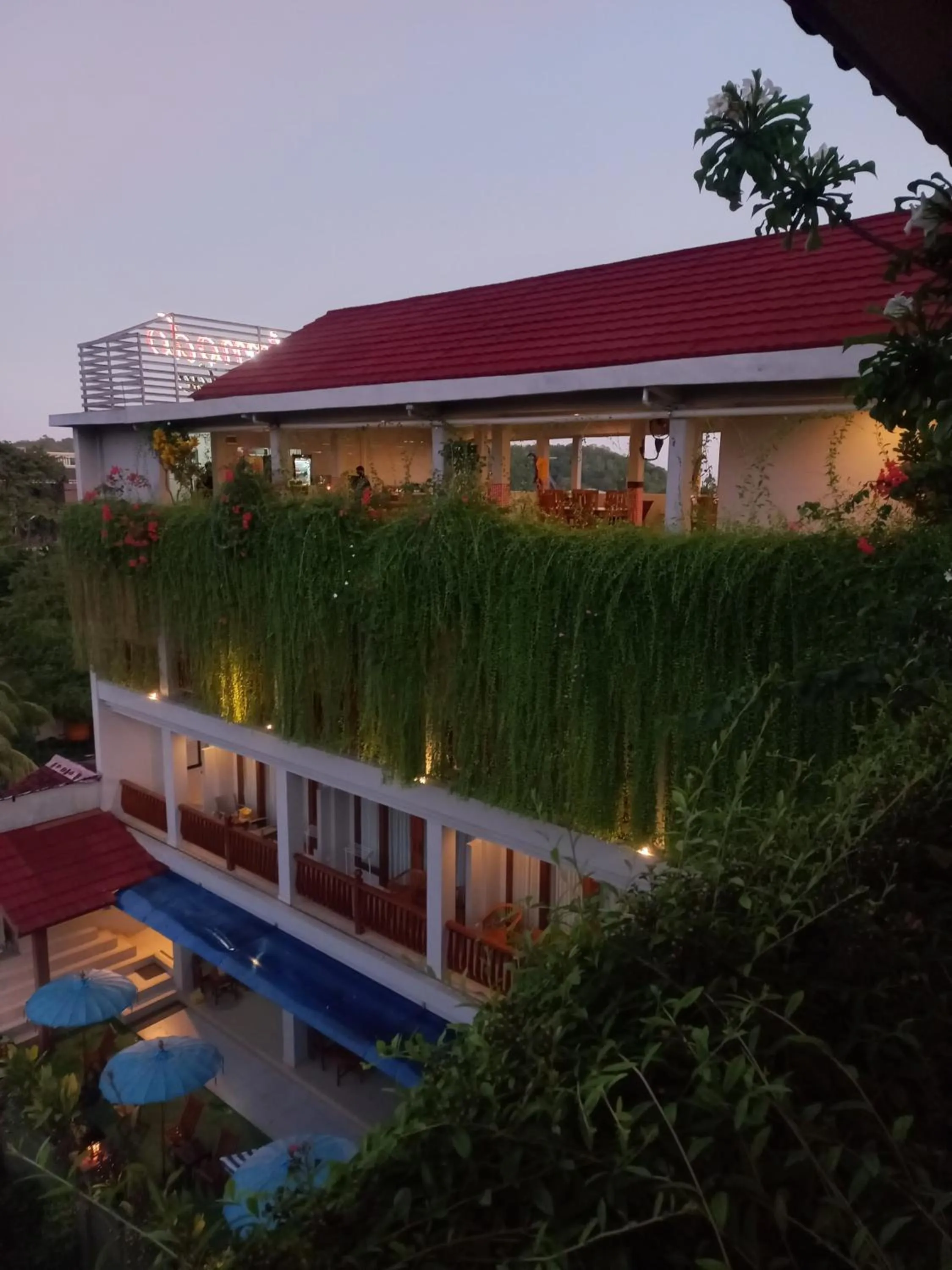 Property building in Komodo Lodge