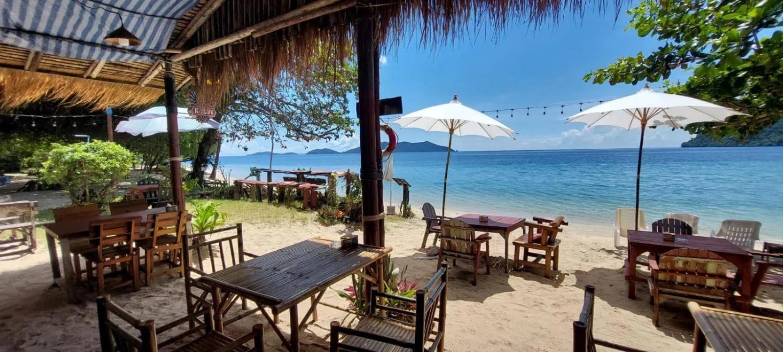 Restaurant/places to eat in Bangbaobeach Resort