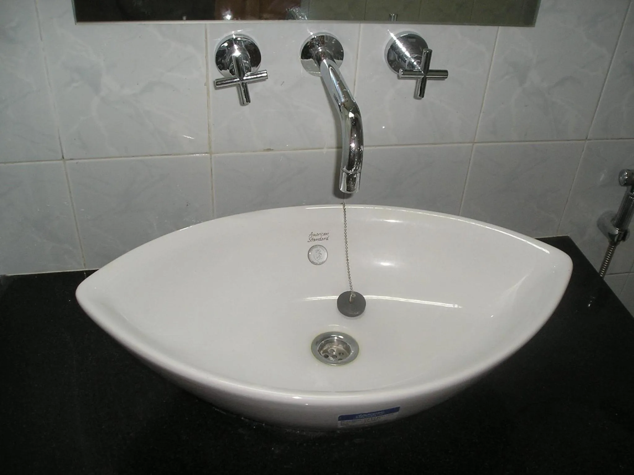 Bathroom in Jungle Tide