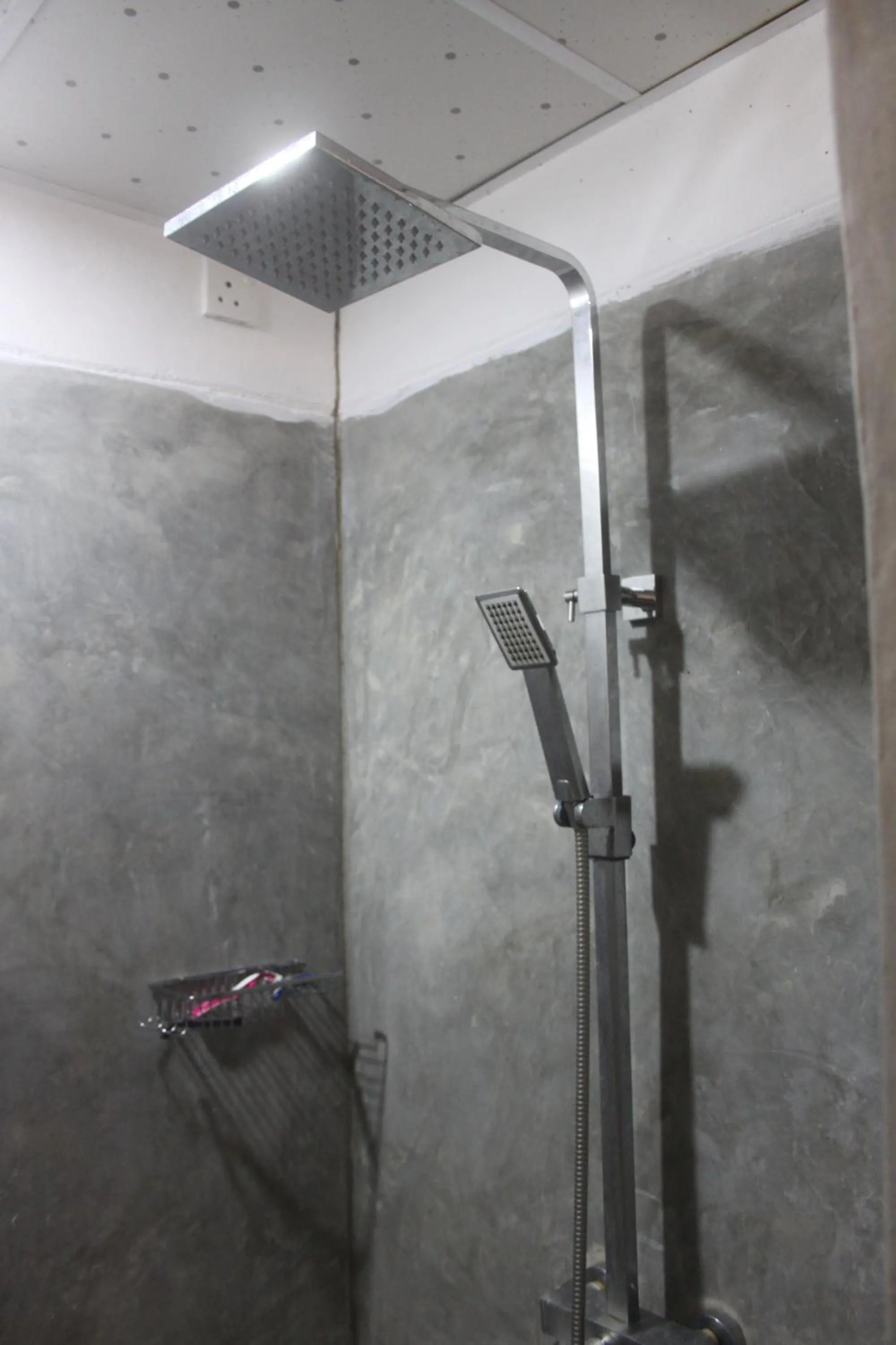 Bathroom in Jungle Tide