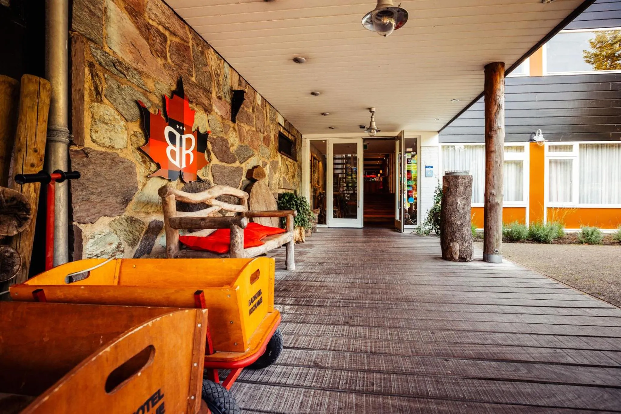 Property building in Badhotel Rockanje