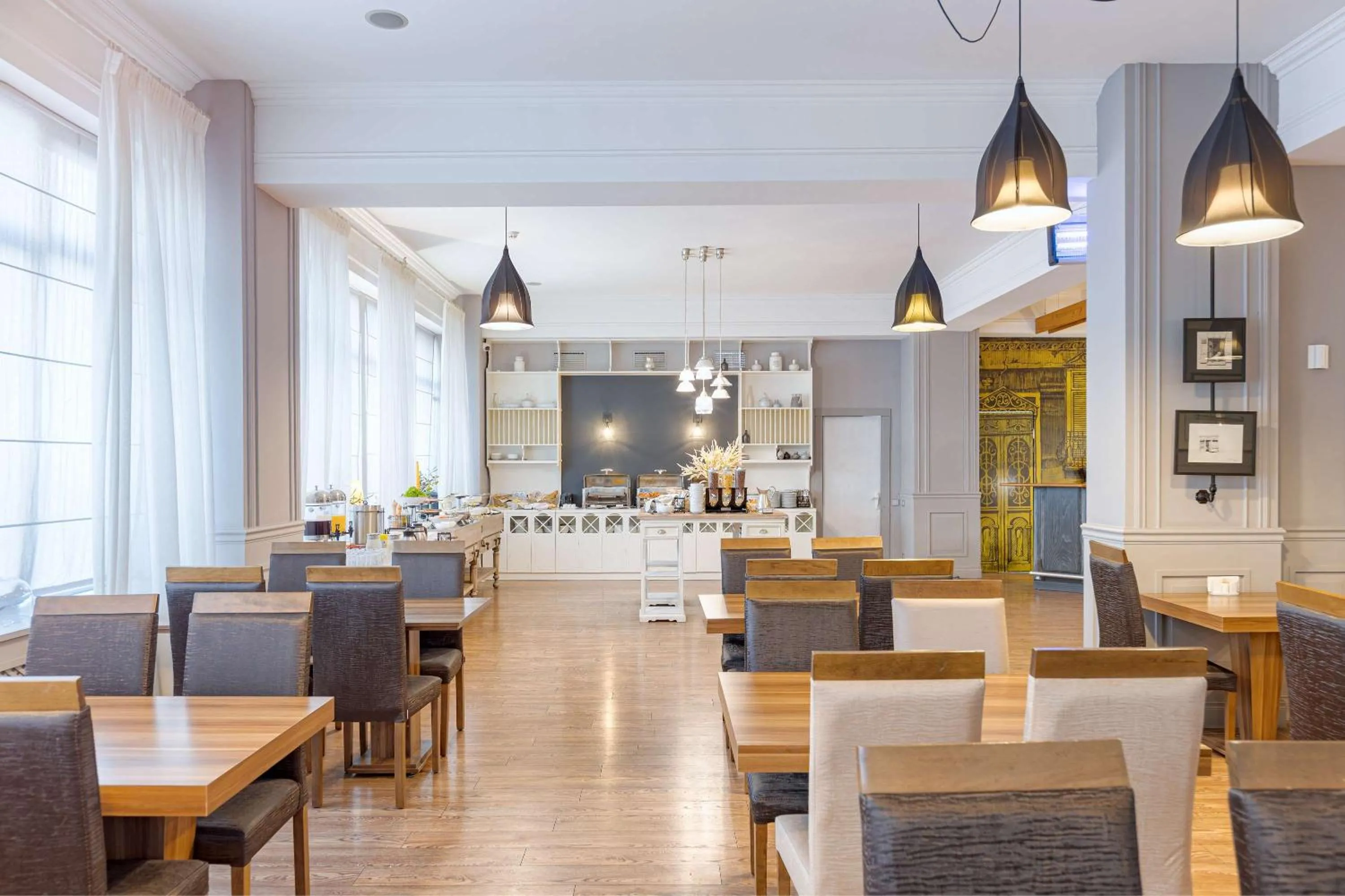 Restaurant/places to eat in Best Western Tbilisi Art Hotel