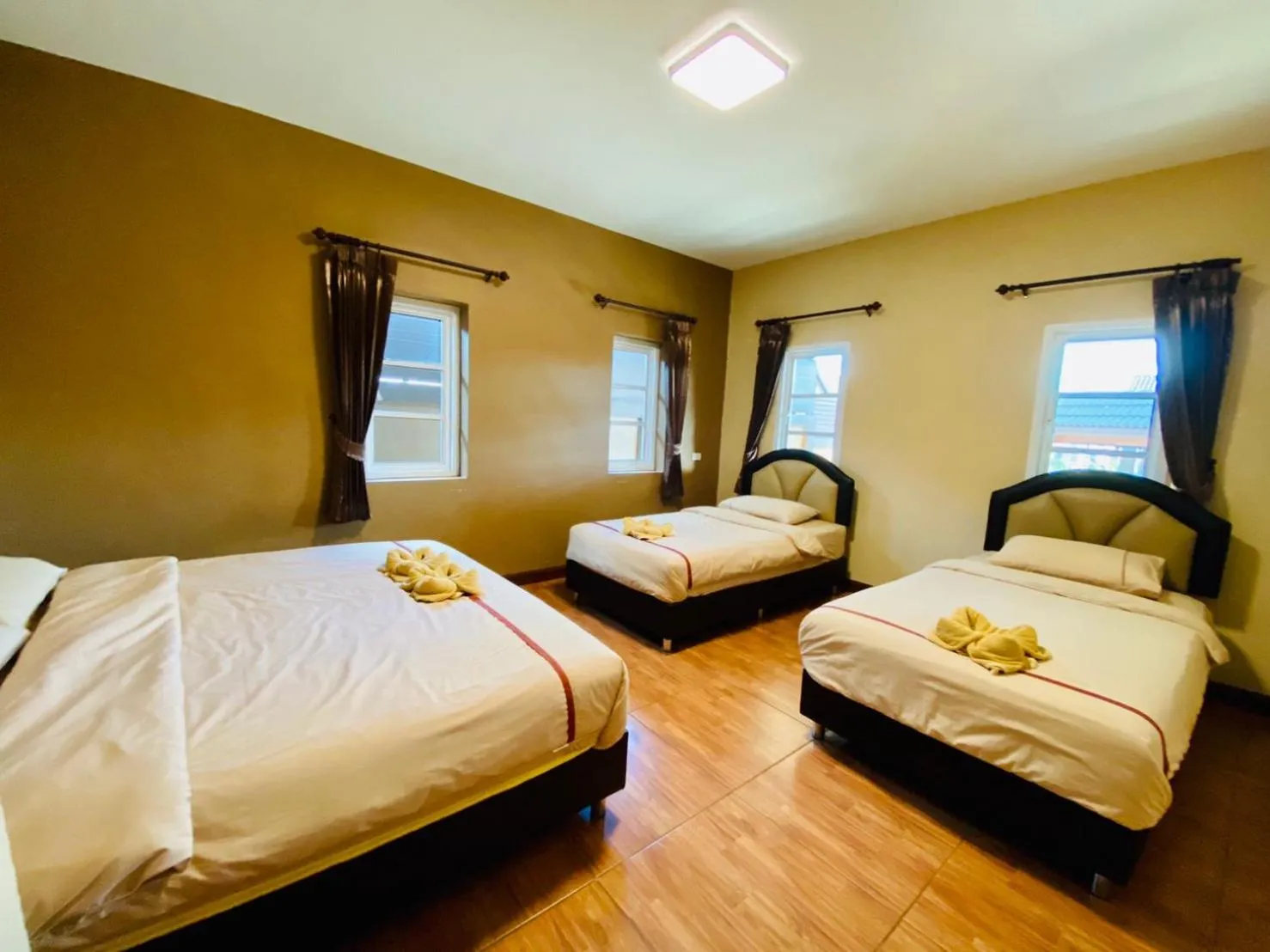Bed in Benwadee Resort Pattaya