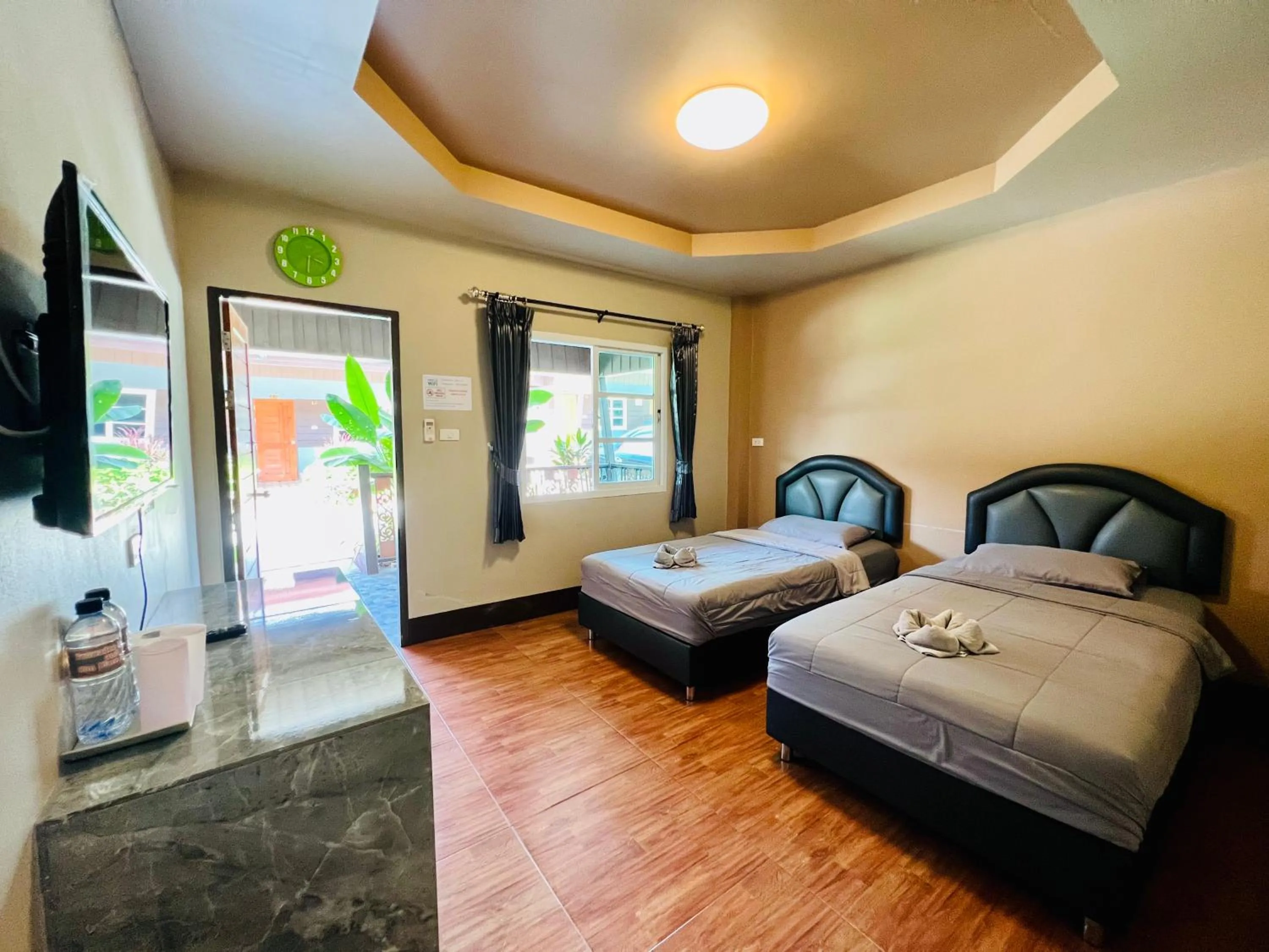 Bed in Benwadee Resort Pattaya