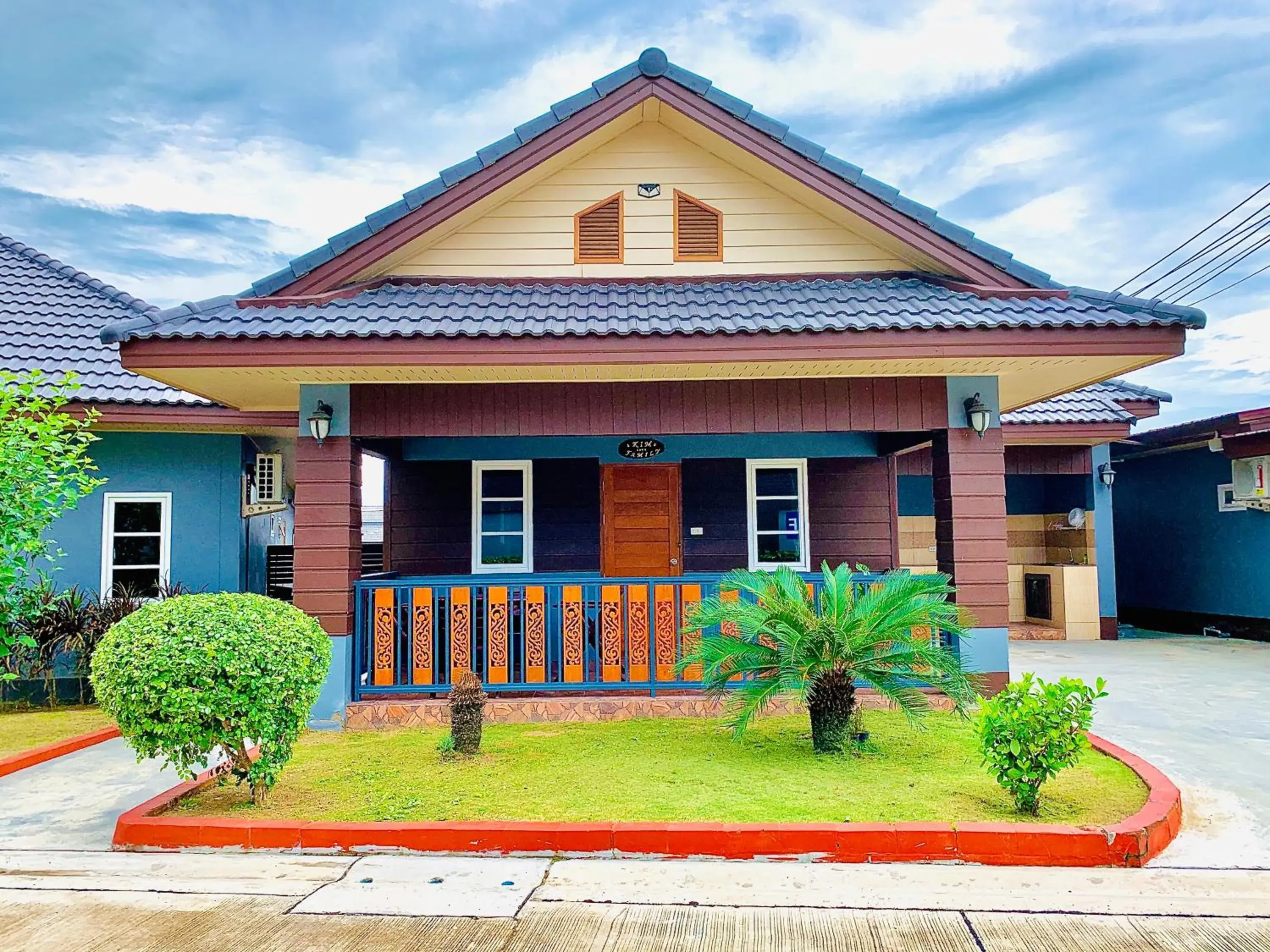 10-Bed Mixed Dormitory Room in Benwadee Resort Pattaya 10-Bed Mixed Dormitory Room in Benwadee Resort Pattaya