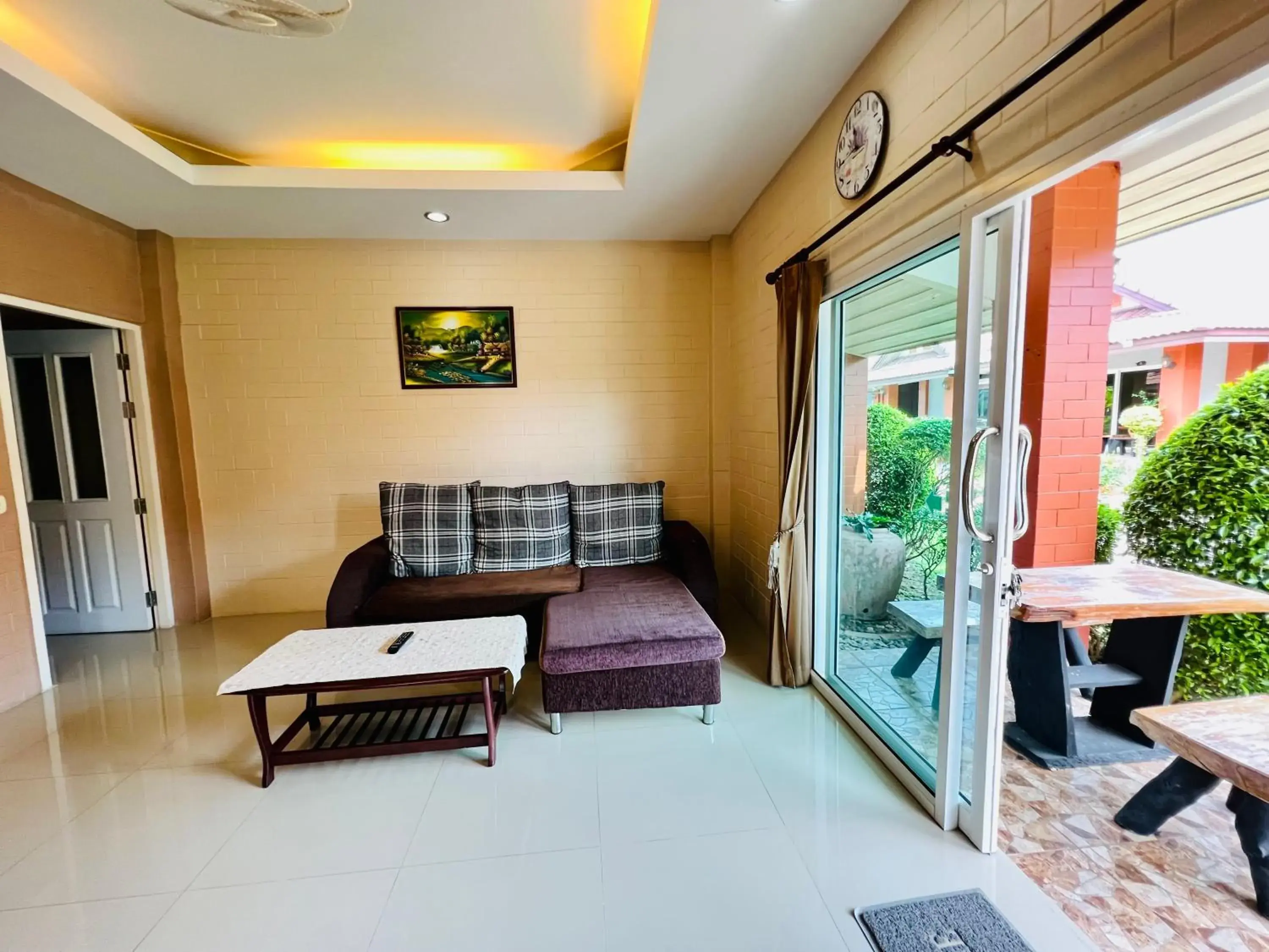 Suite (2 Adults) in Benwadee Resort Pattaya Suite (2 Adults) in Benwadee Resort Pattaya