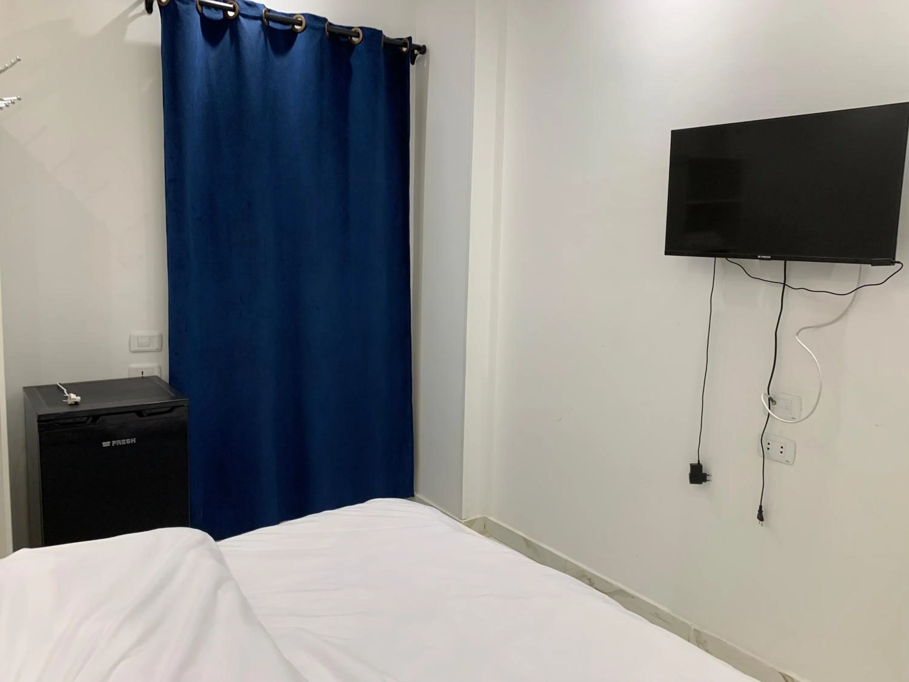 PR Family pyramids inn