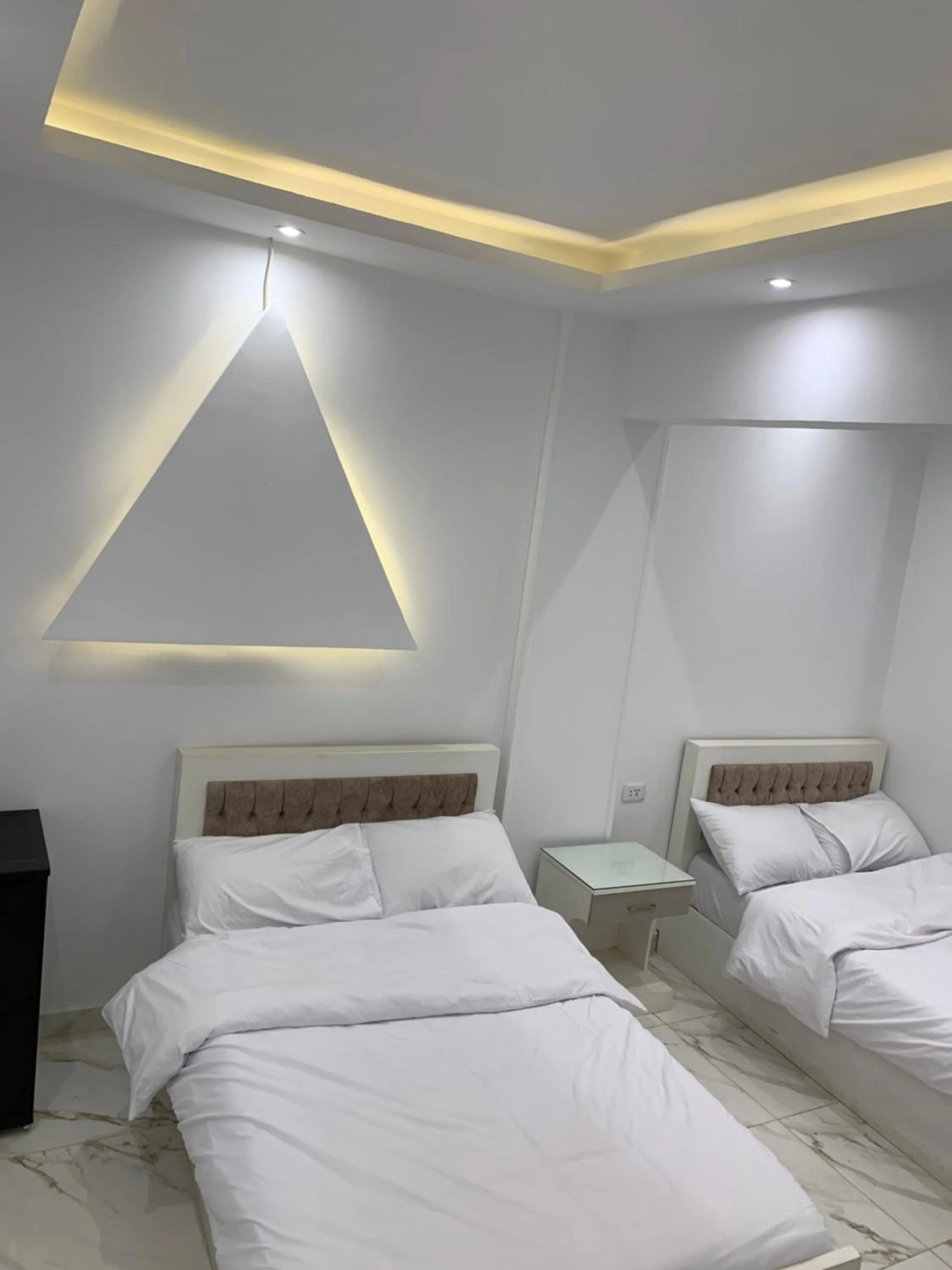 Bed in PR Family pyramids inn