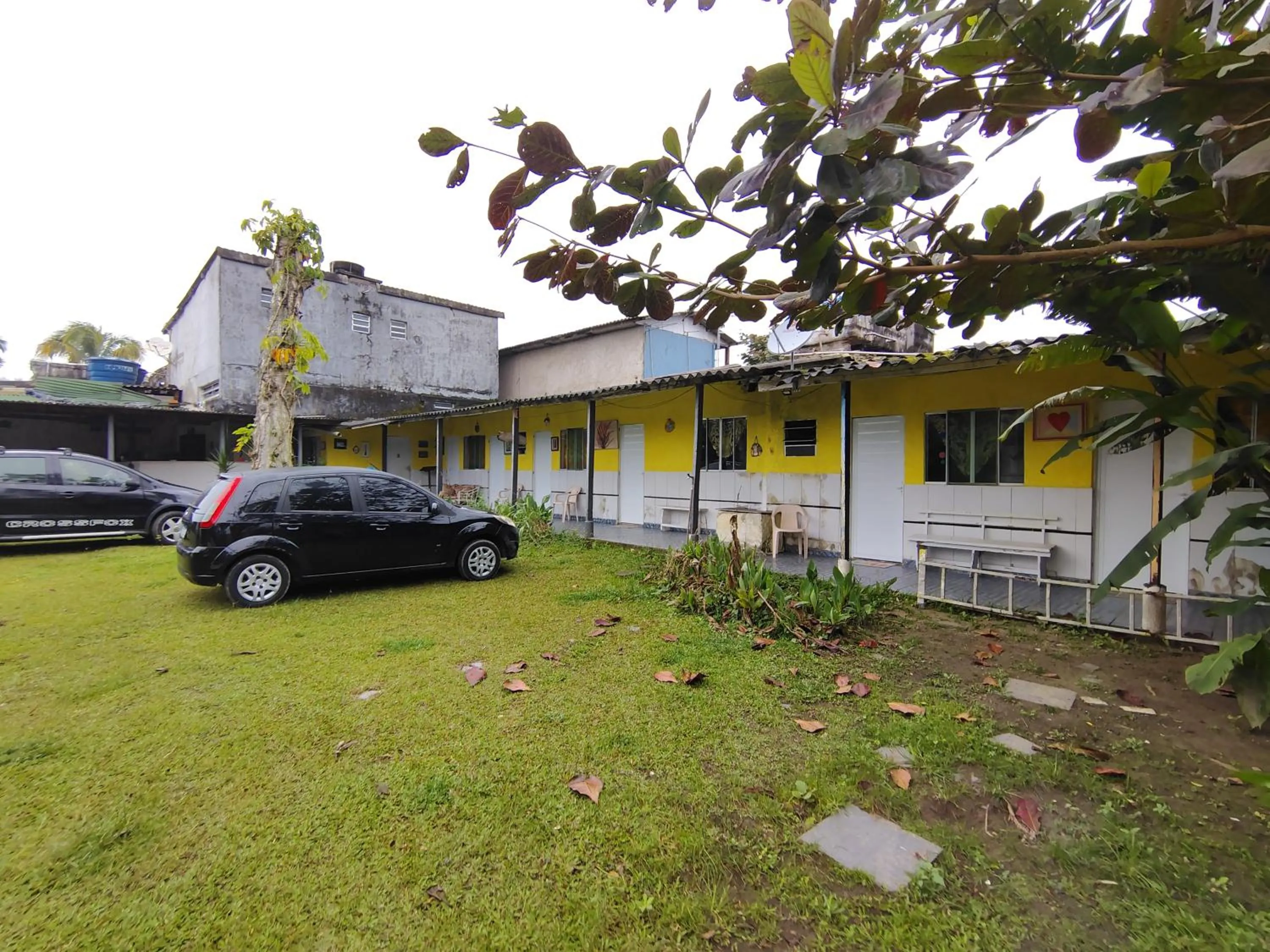 Parking in Pousada Lambaris Pereque Guarujá