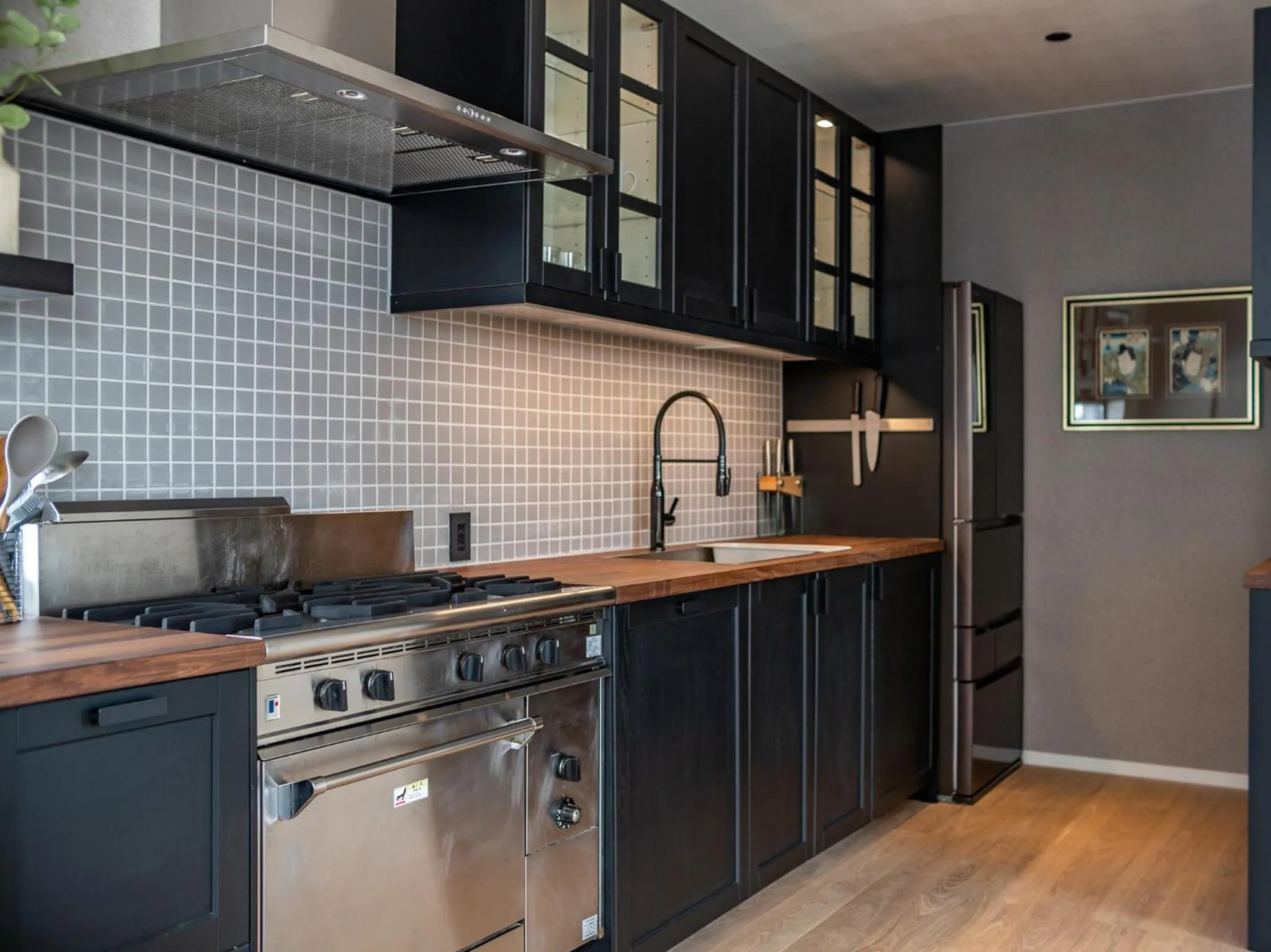 Kitchen or kitchenette in Shousugi Chalet by Elite Havens