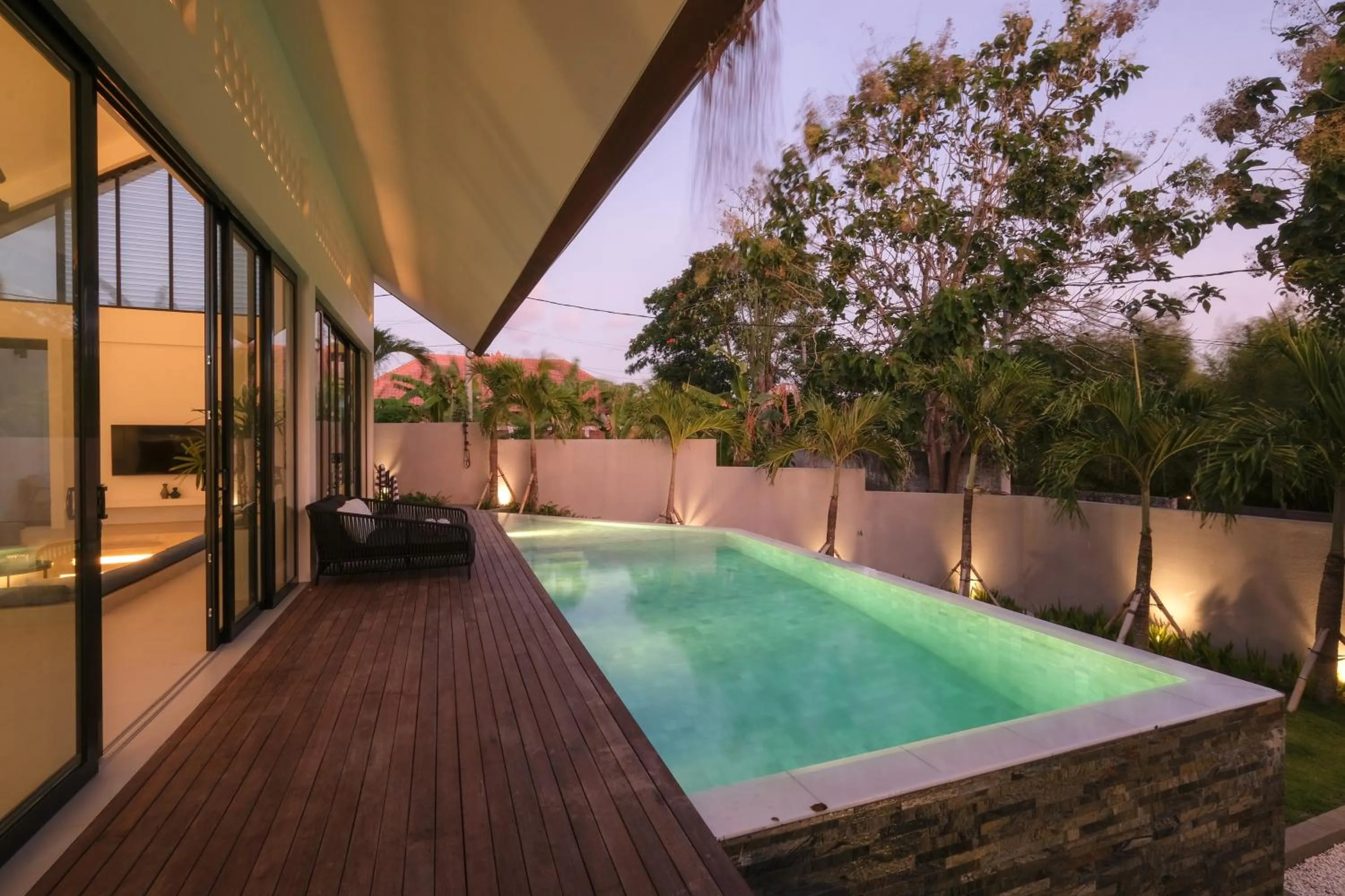 Swimming pool in Bingin Breeze