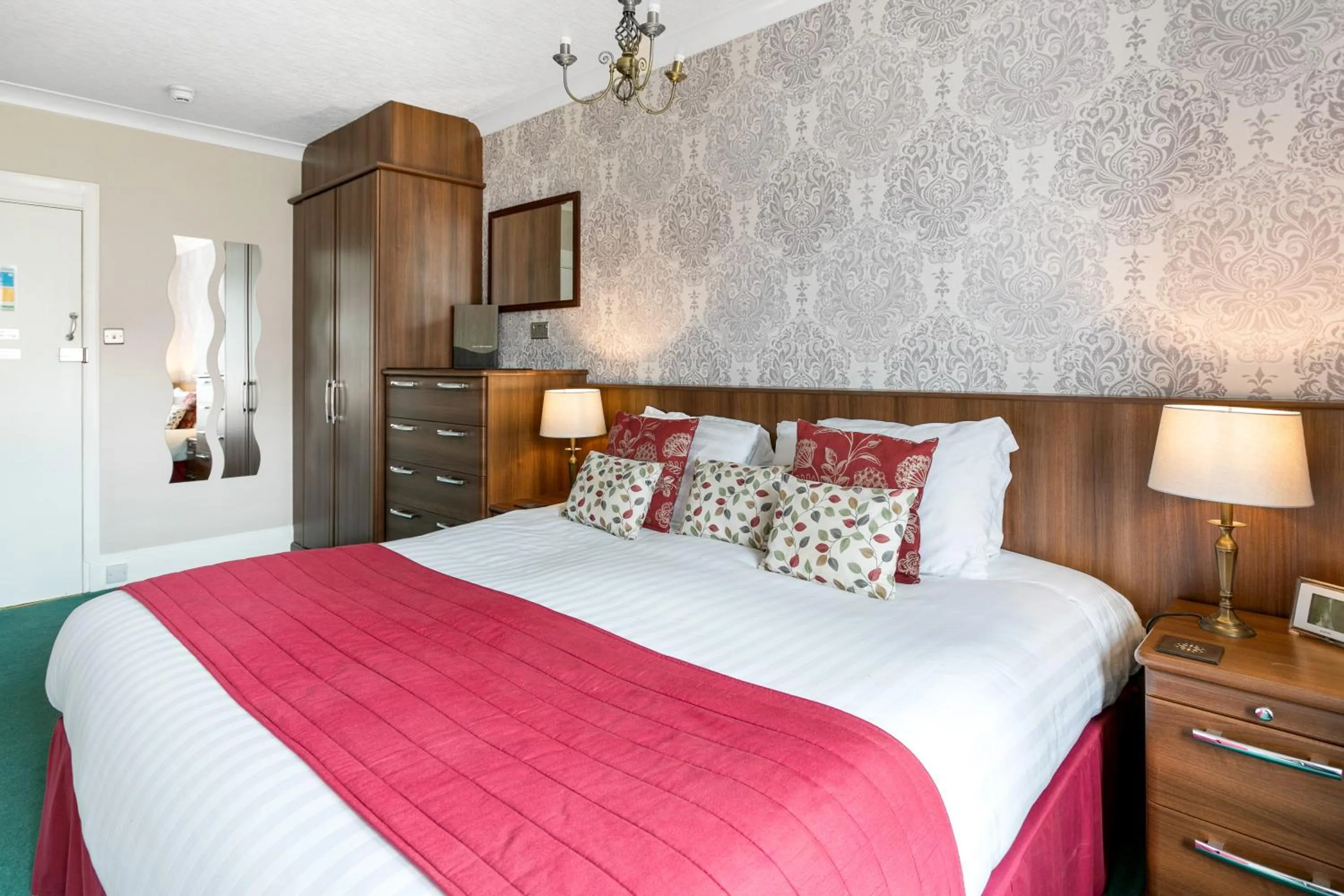 Bed in Mount Edgcombe