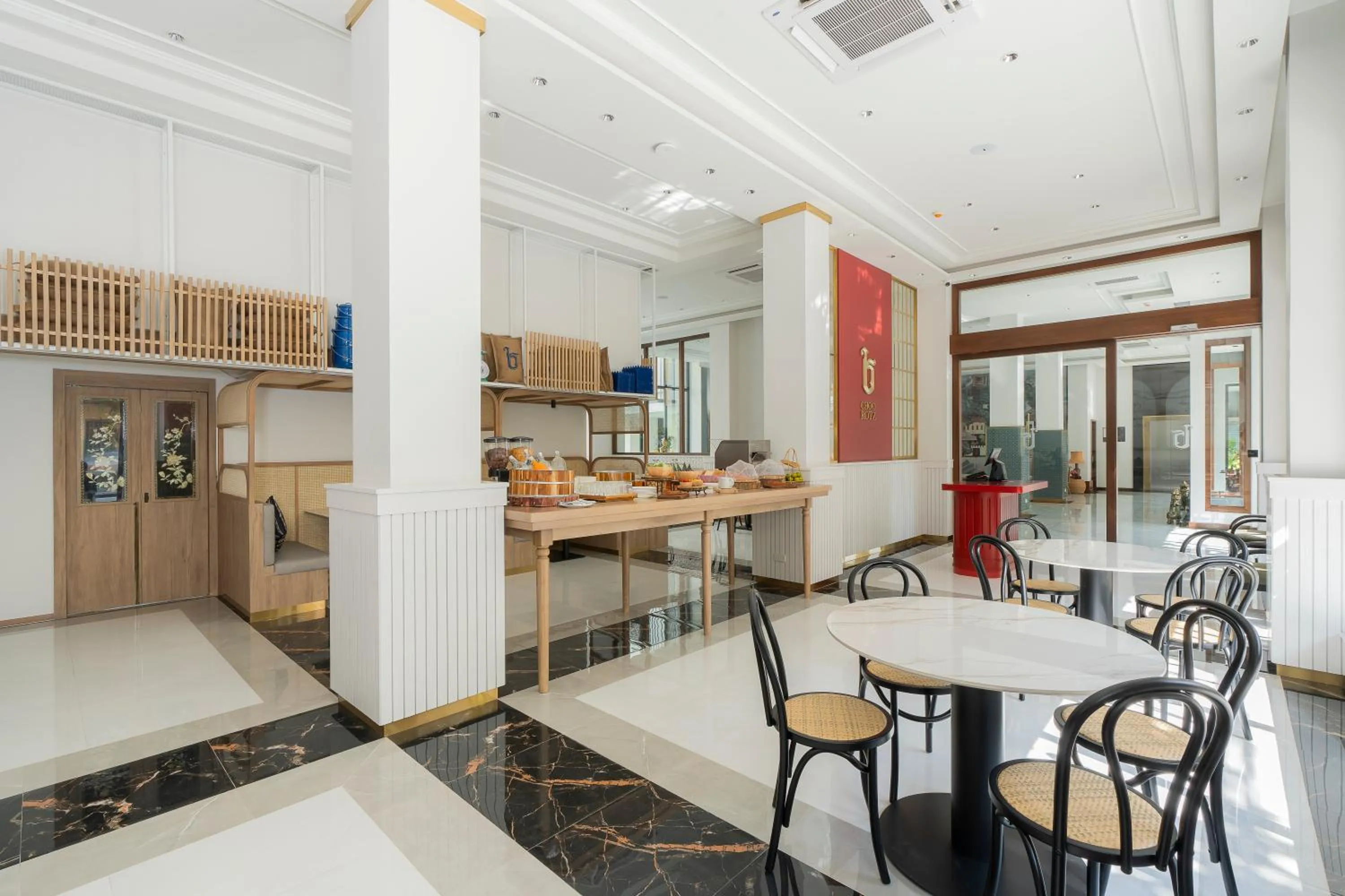 Restaurant/places to eat in Pranakorn Heritage Hotel