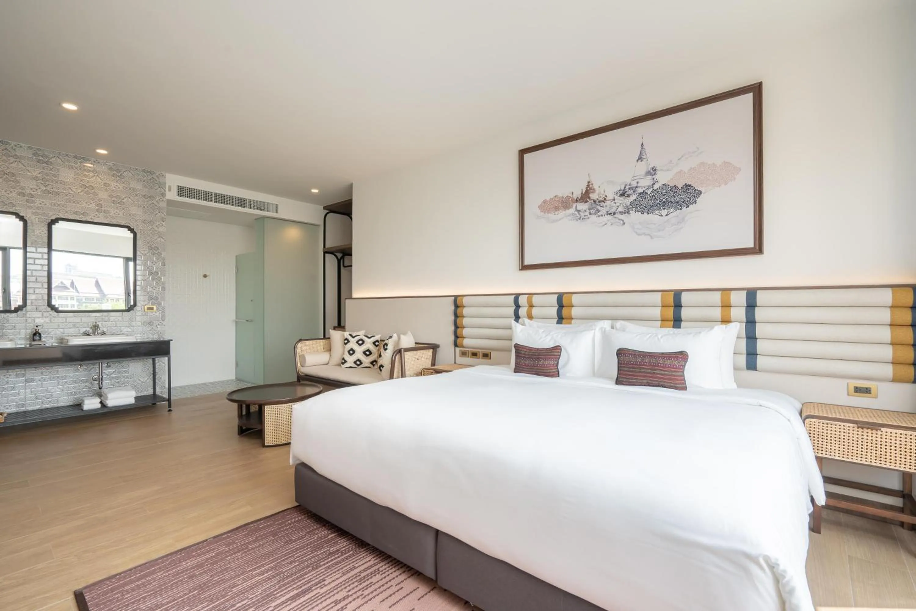 Bed in Pranakorn Heritage Hotel