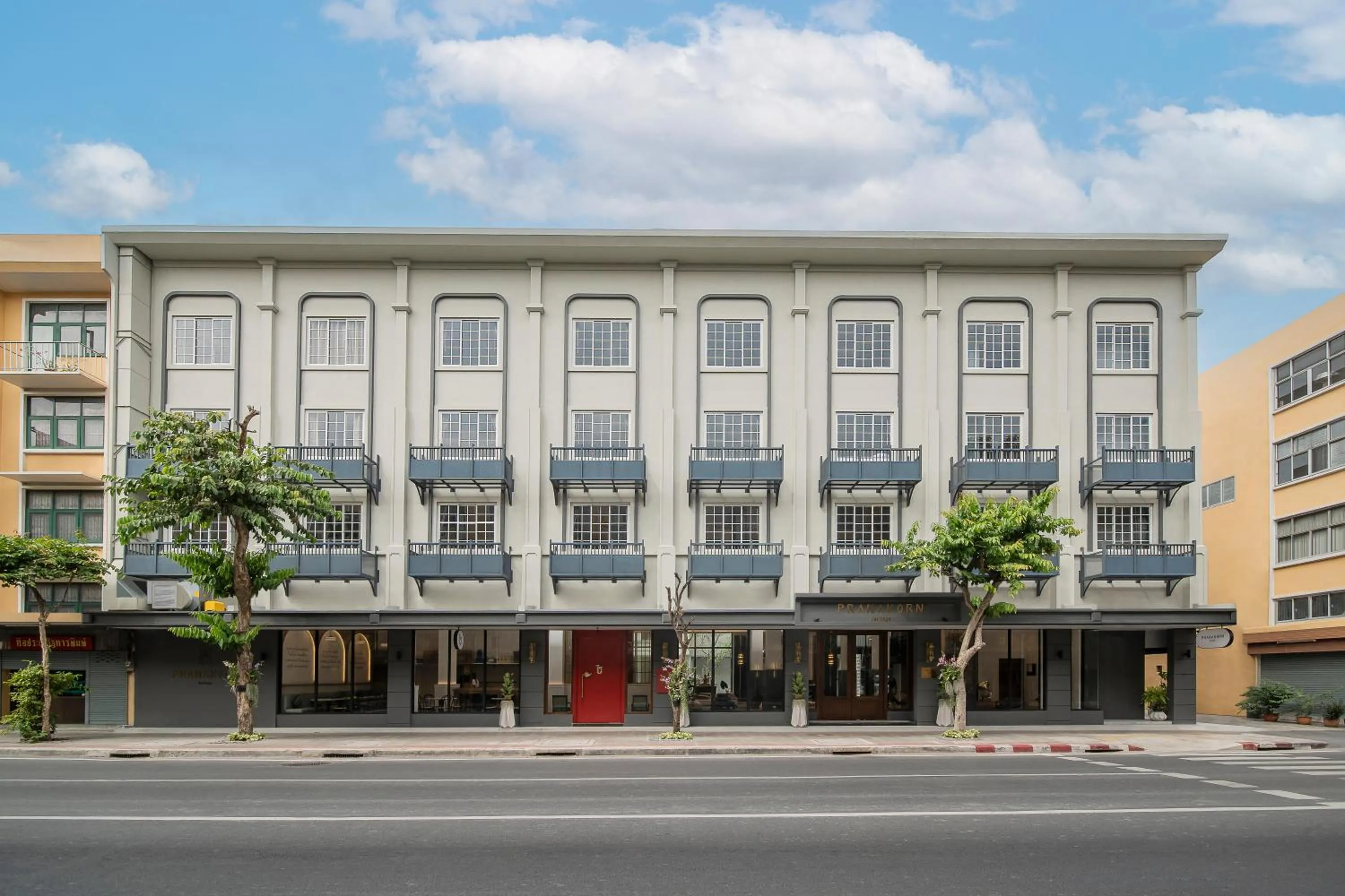 Property building in Pranakorn Heritage Hotel