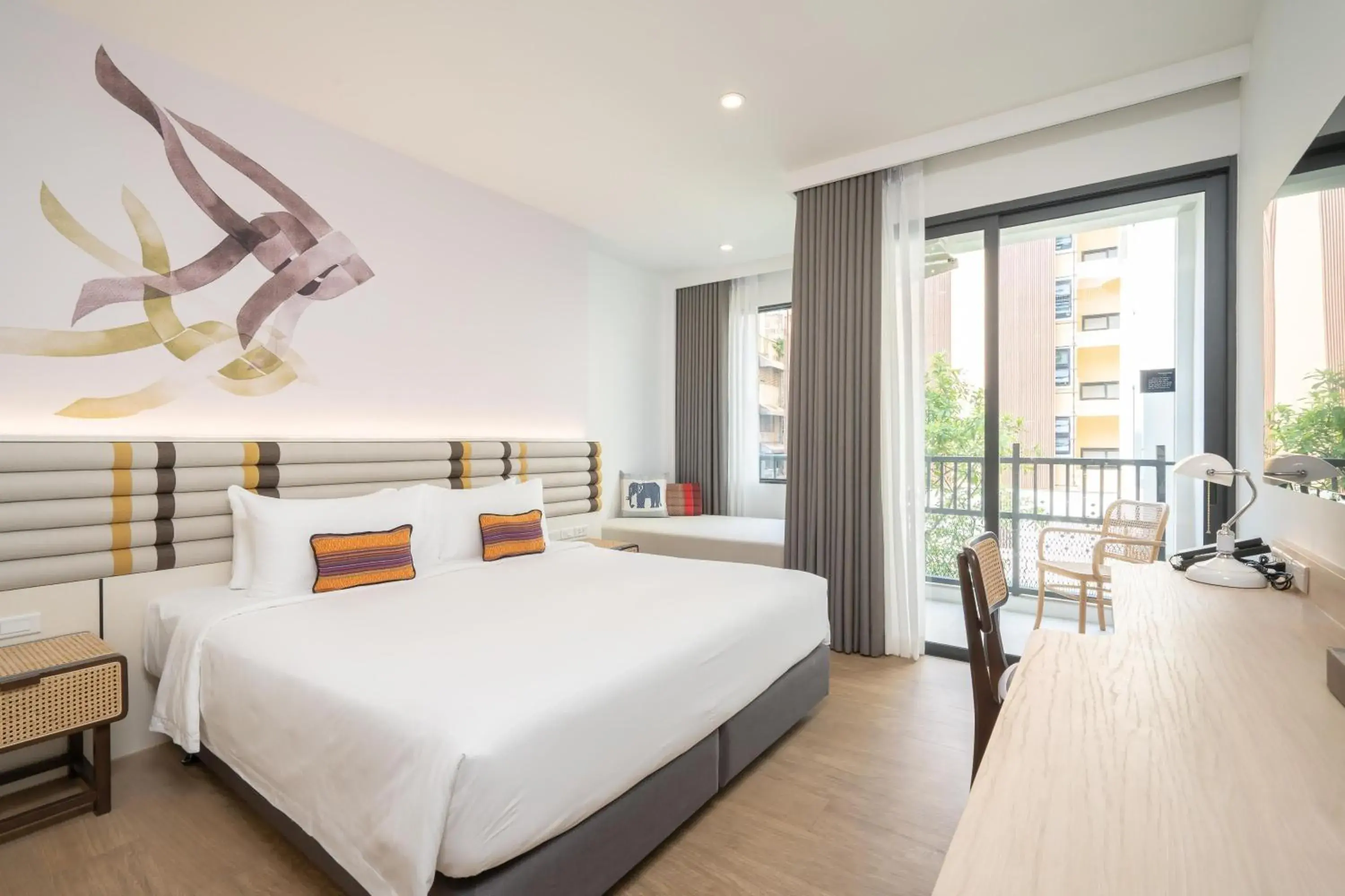 Deluxe King Room with Balcony in Pranakorn Heritage Hotel Deluxe King Room with Balcony in Pranakorn Heritage Hotel