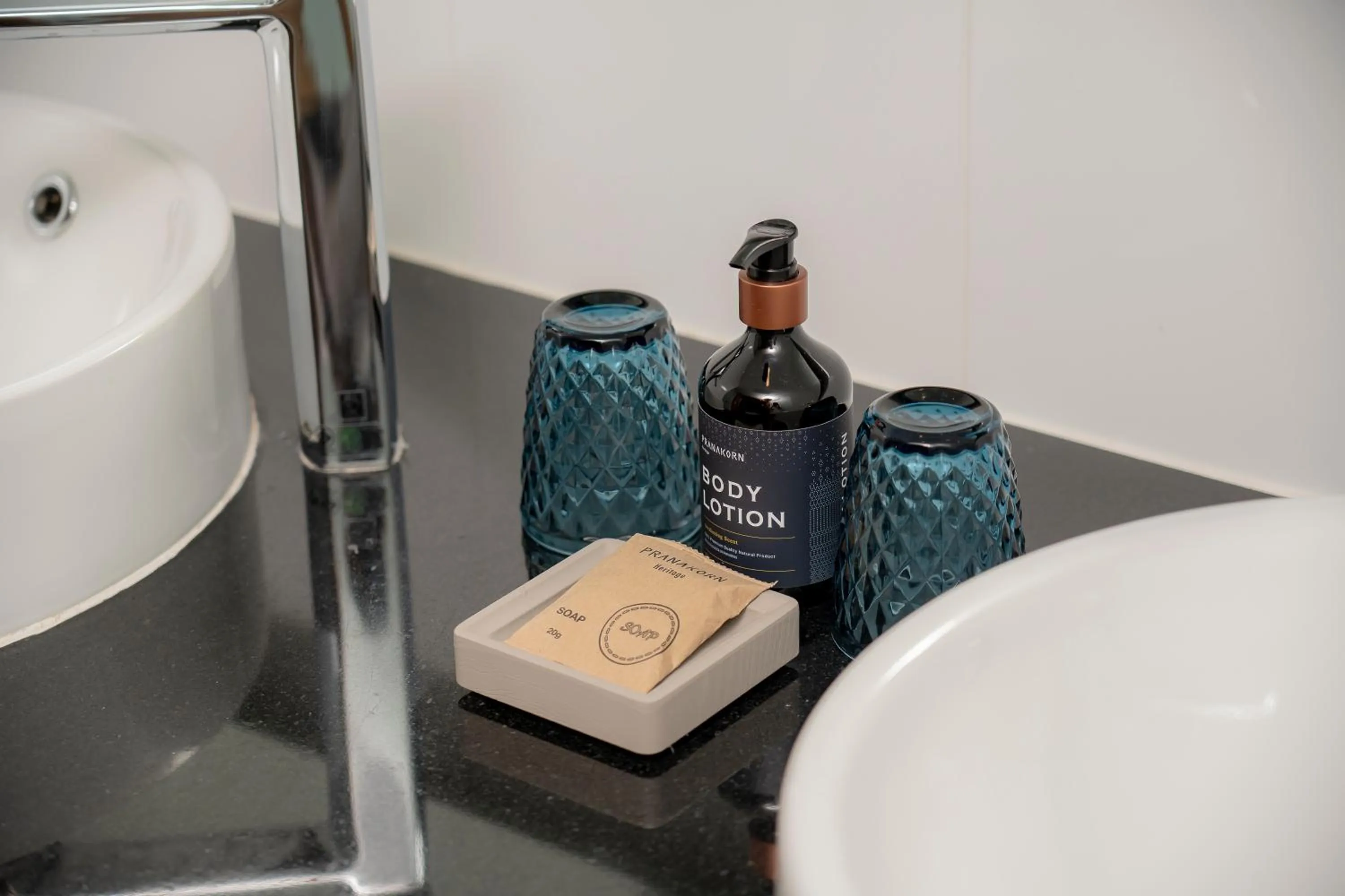 Toilet in Pranakorn Heritage Hotel