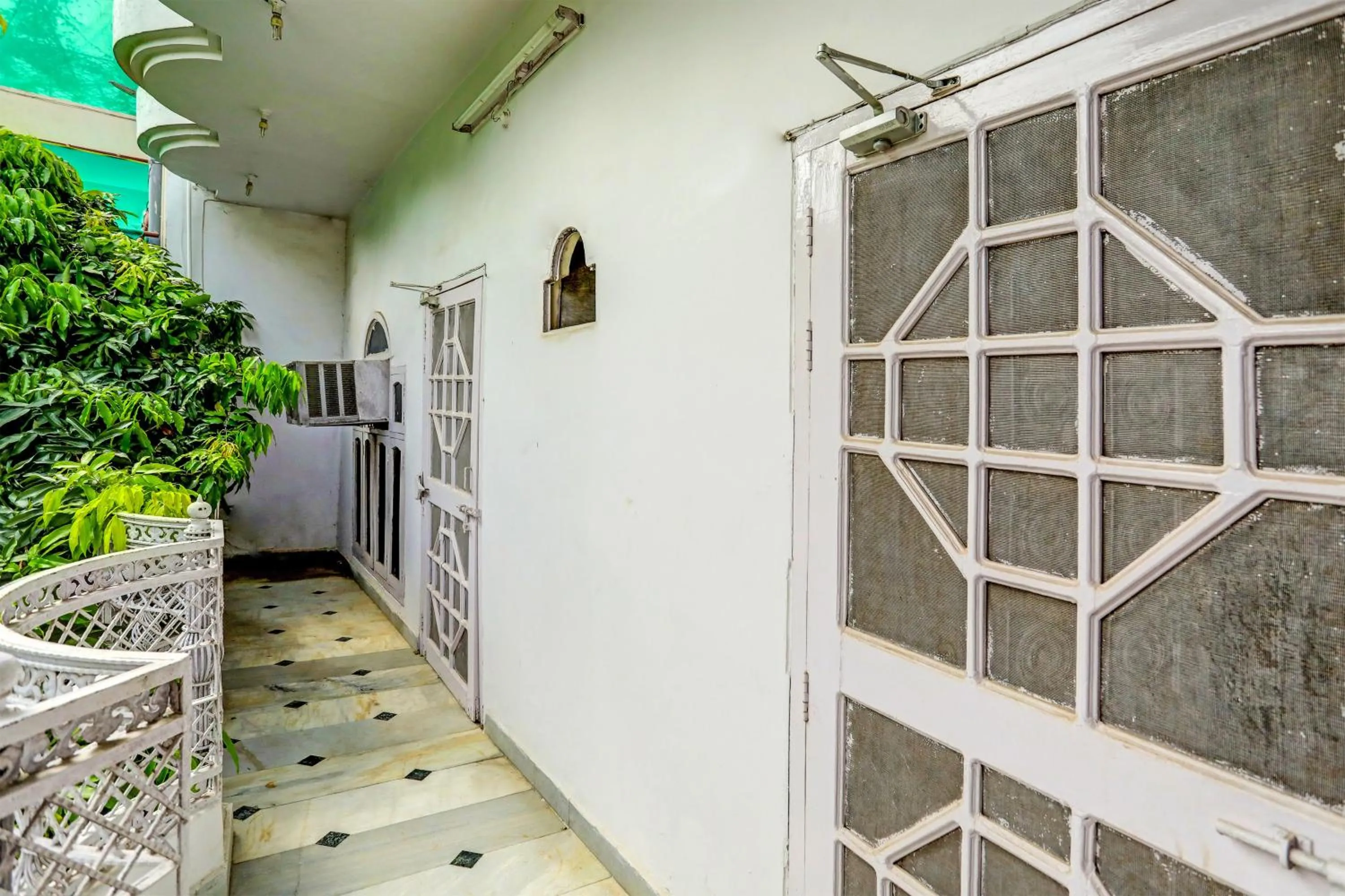 Lobby or reception, Balcony/Terrace in OYO Flagship Rathour Palace