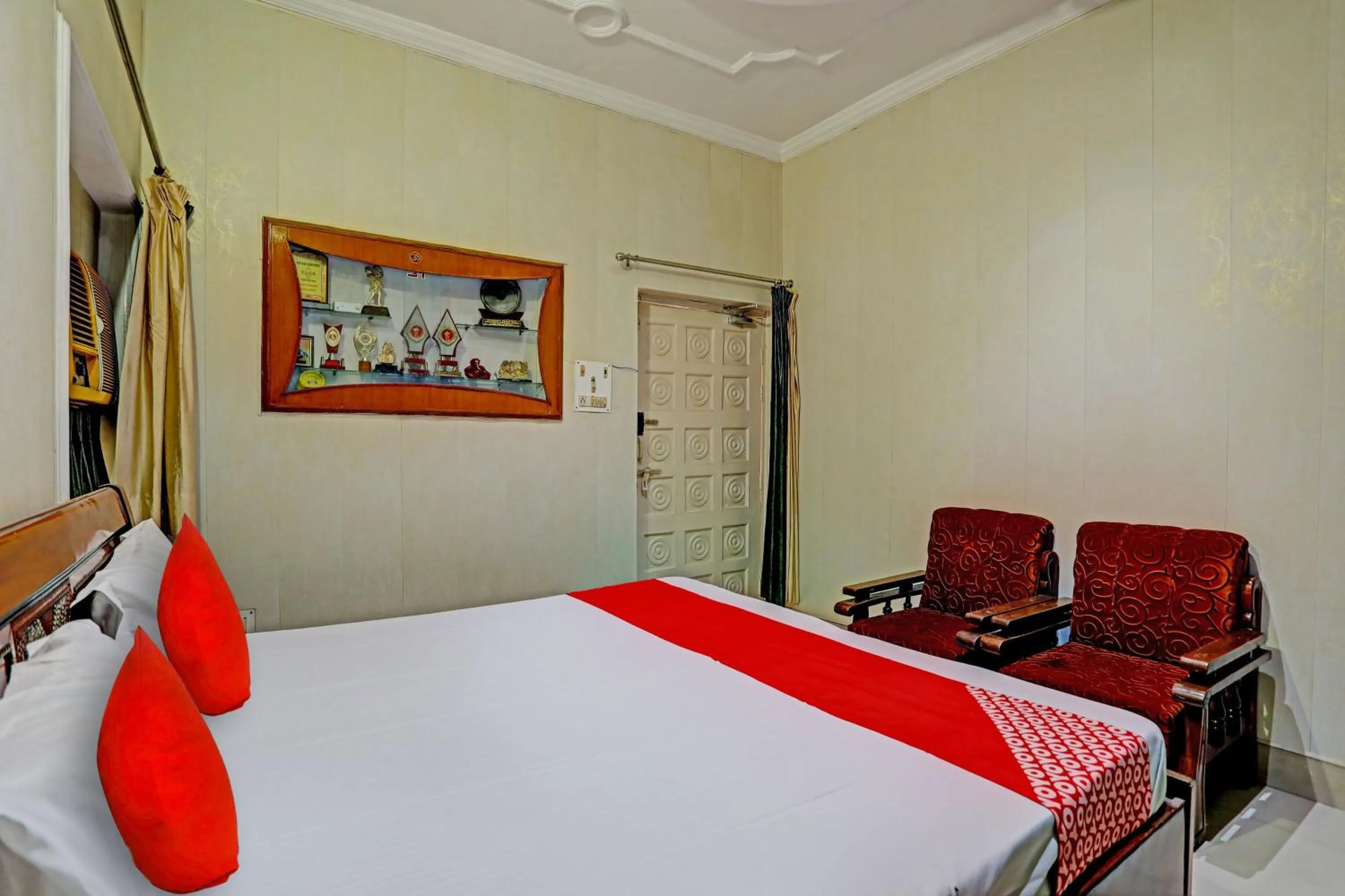 Bedroom in OYO Flagship Rathour Palace