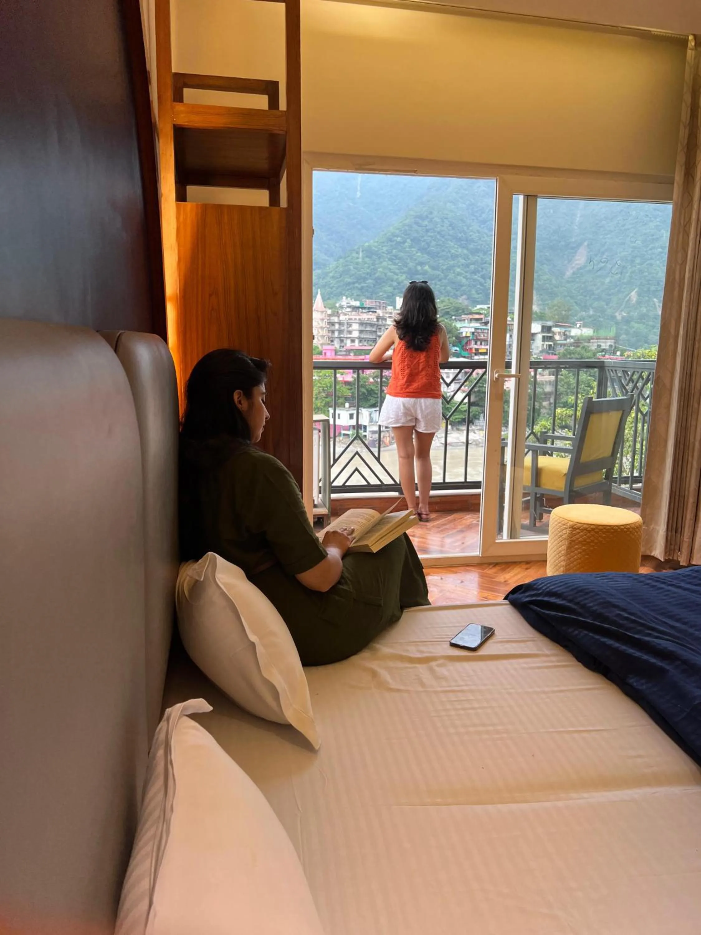 Bed in Joey's By The Ganges