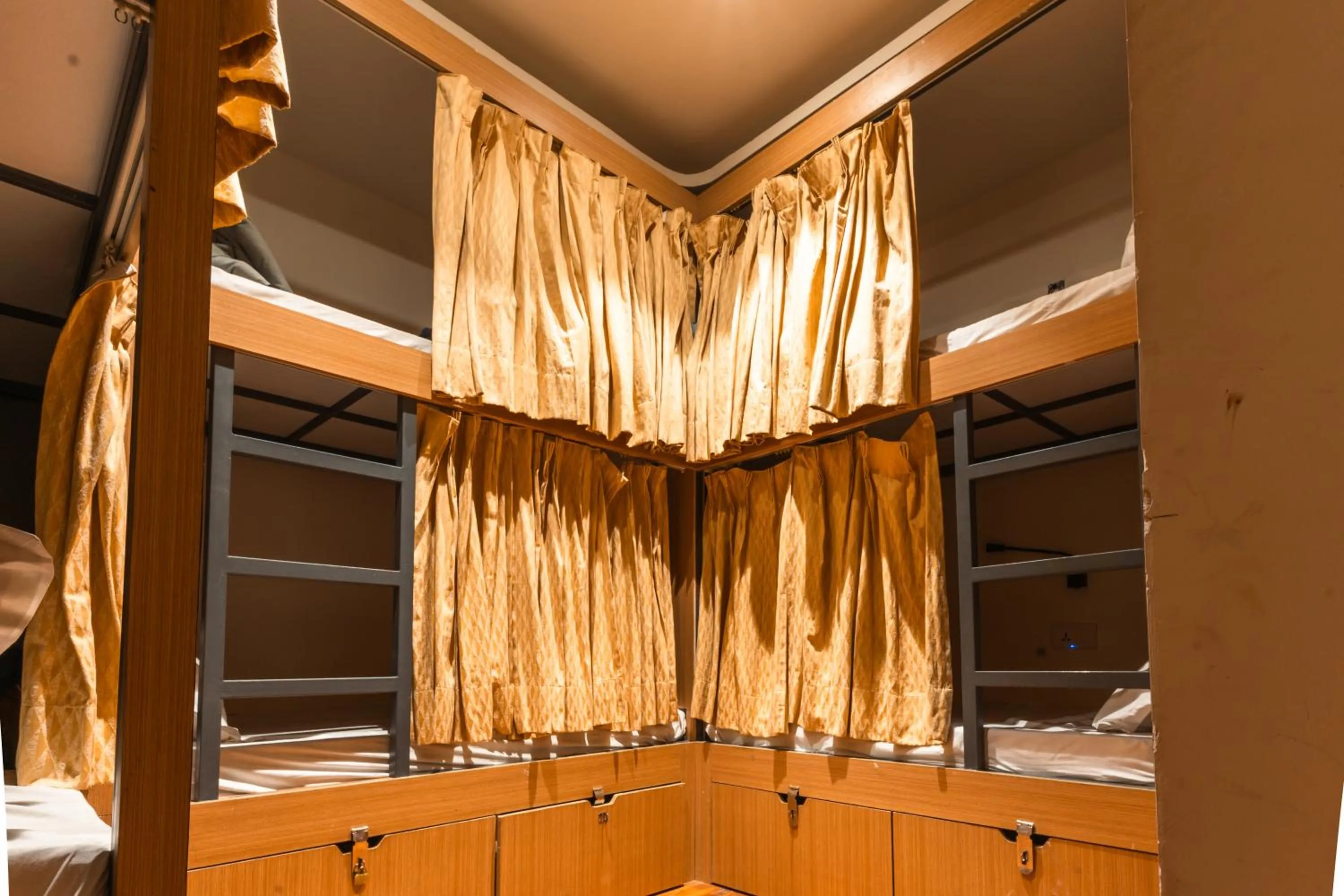 bunk bed in Joey's By The Ganges