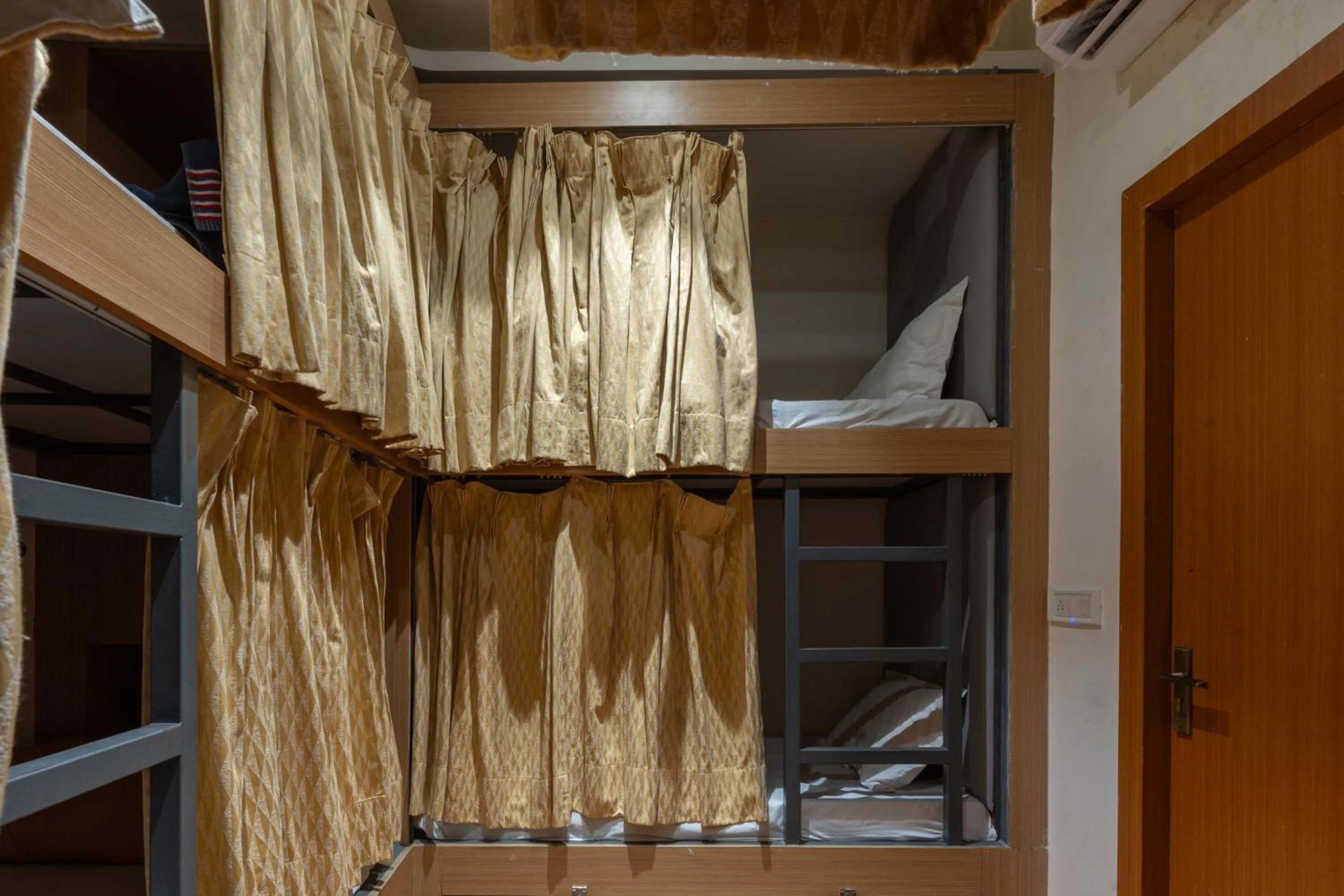 Bed in Joey's By The Ganges