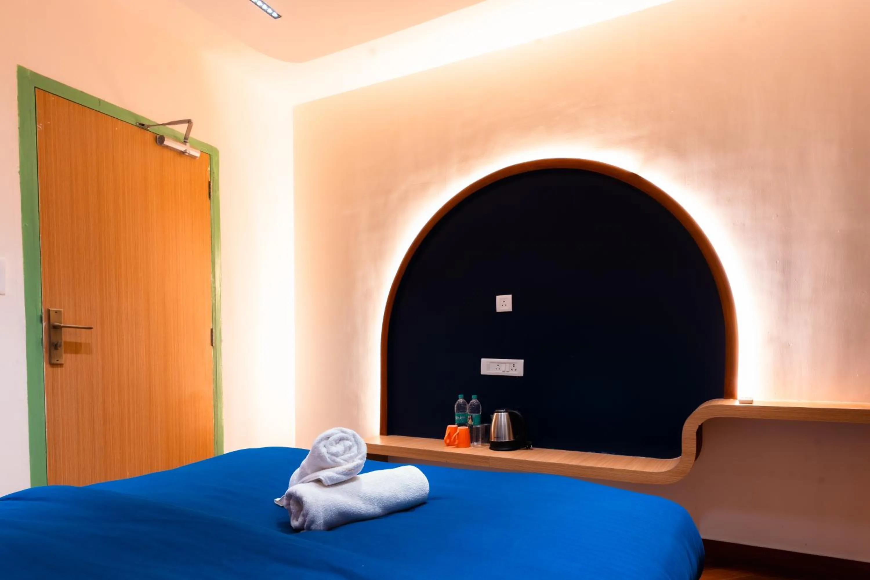 Bed in Joey's By The Ganges