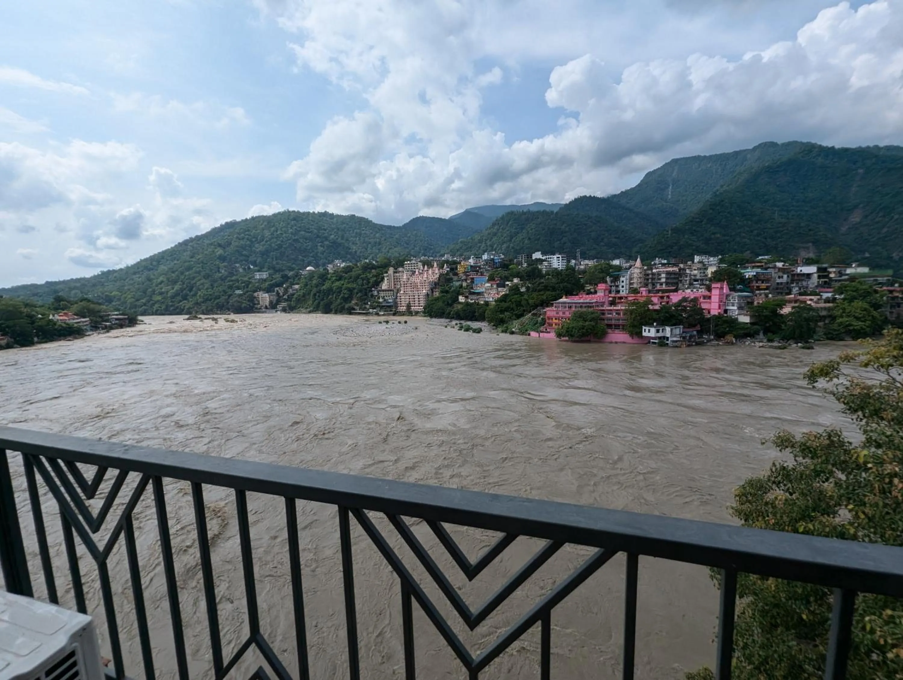 Balcony/Terrace in Joey's By The Ganges