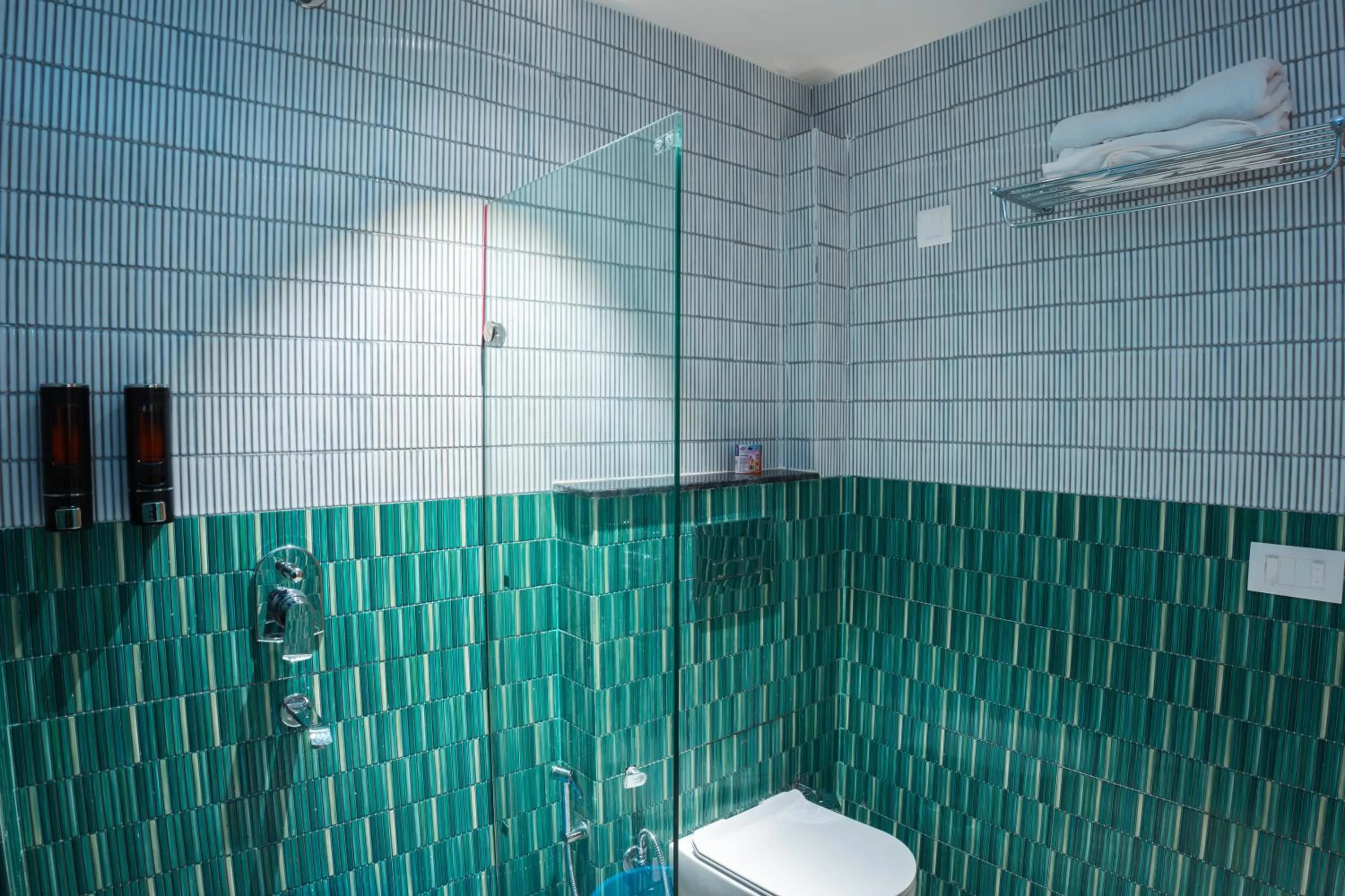 Joey's By The Ganges