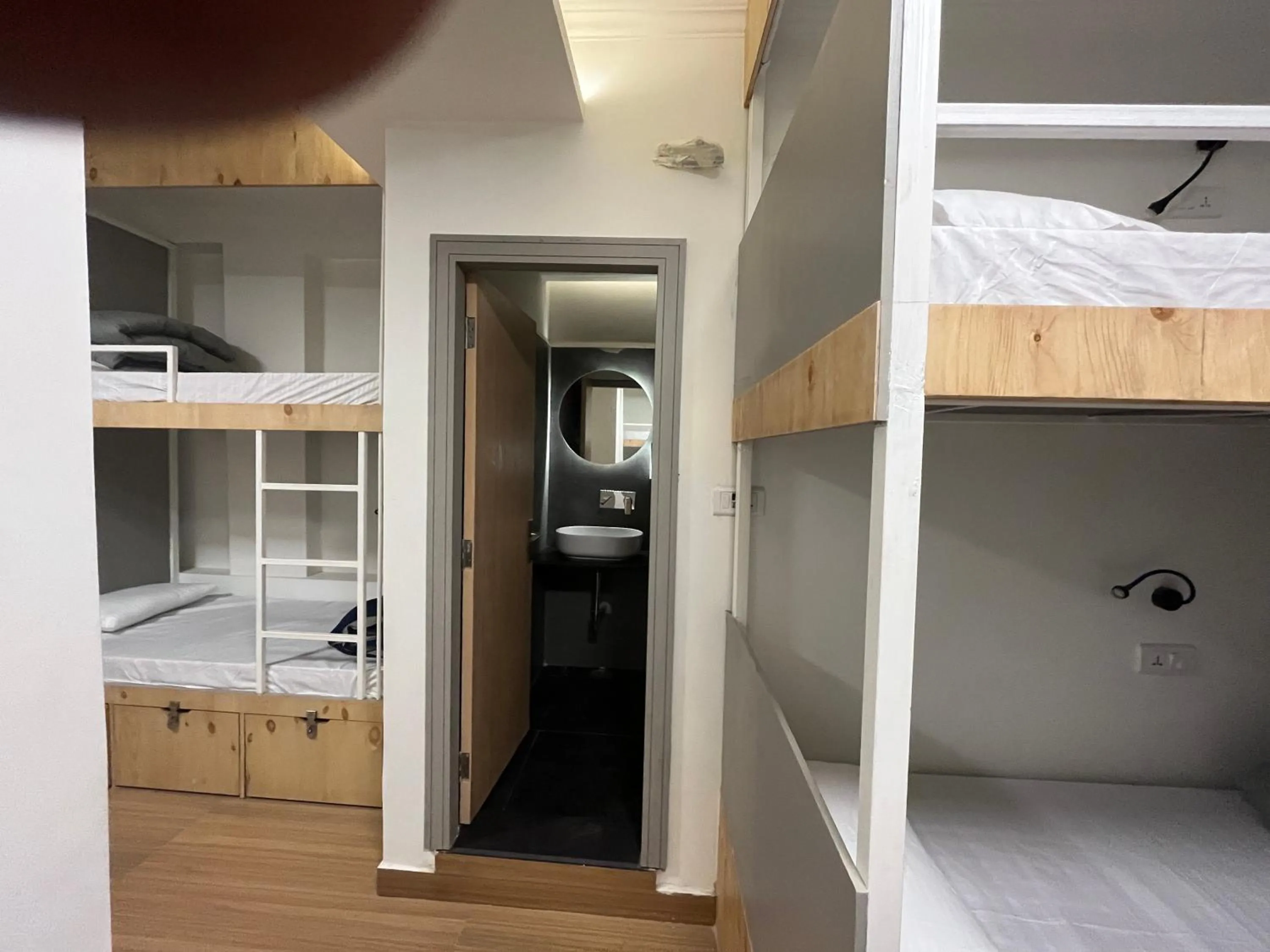 Bed in Joey's By The Ganges