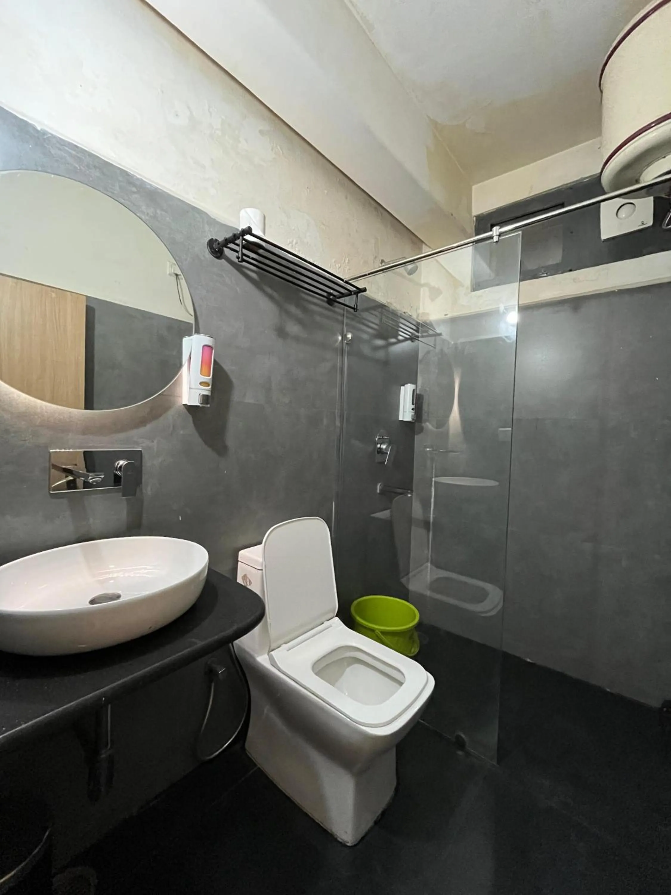 Shower in Joey's By The Ganges